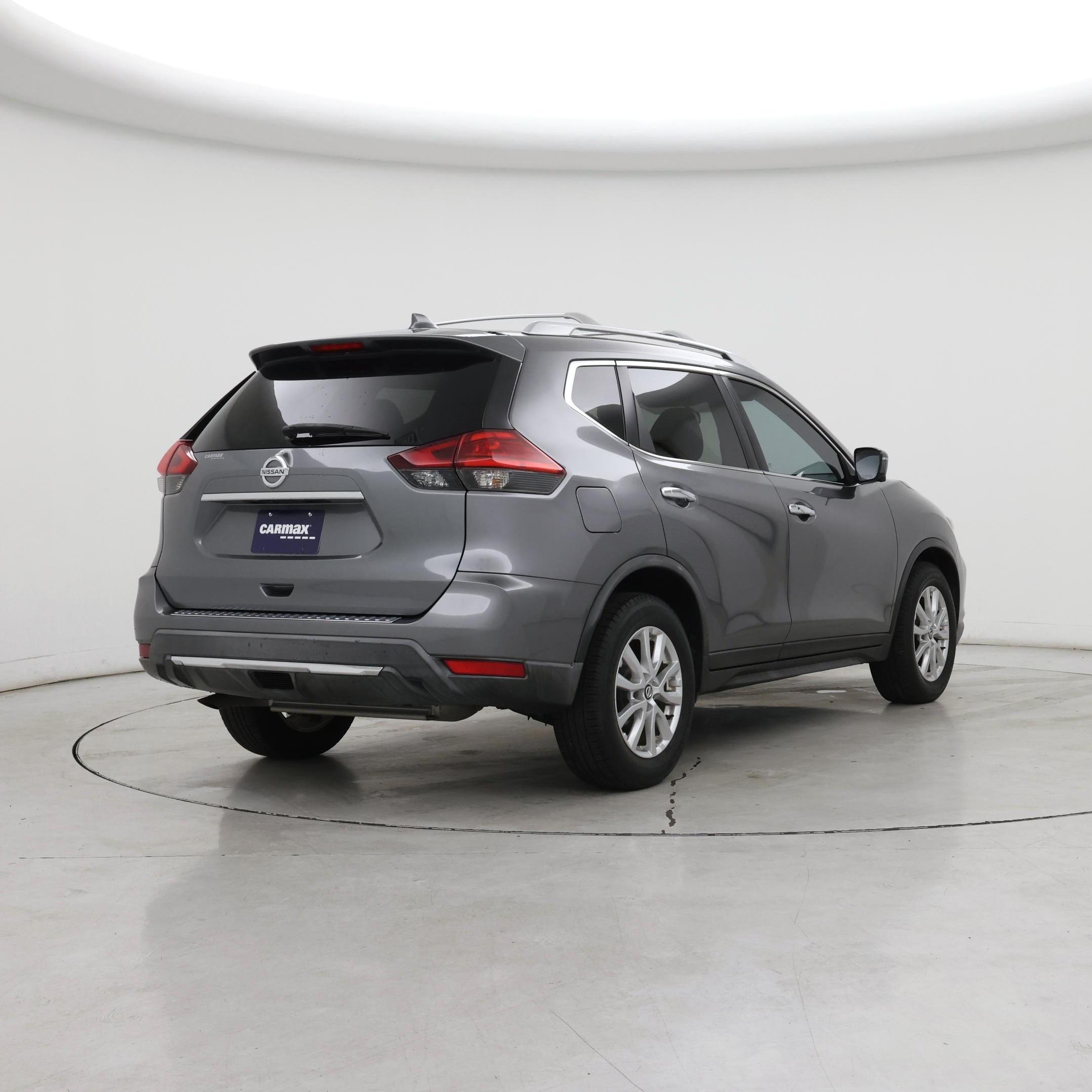 Thumbnail: 2017 Nissan Rogue - 8