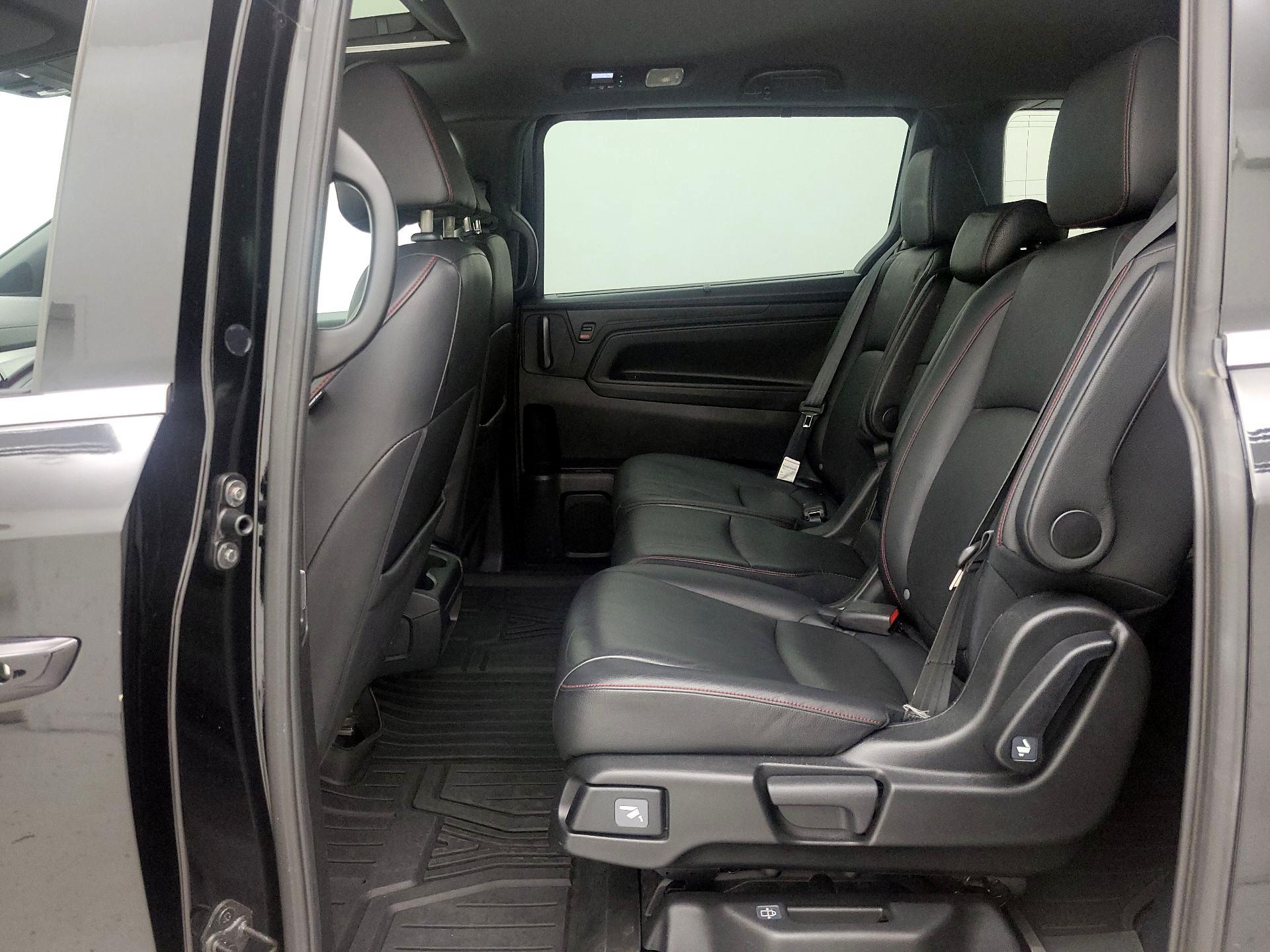 Thumbnail: 2023 Honda Odyssey - 20