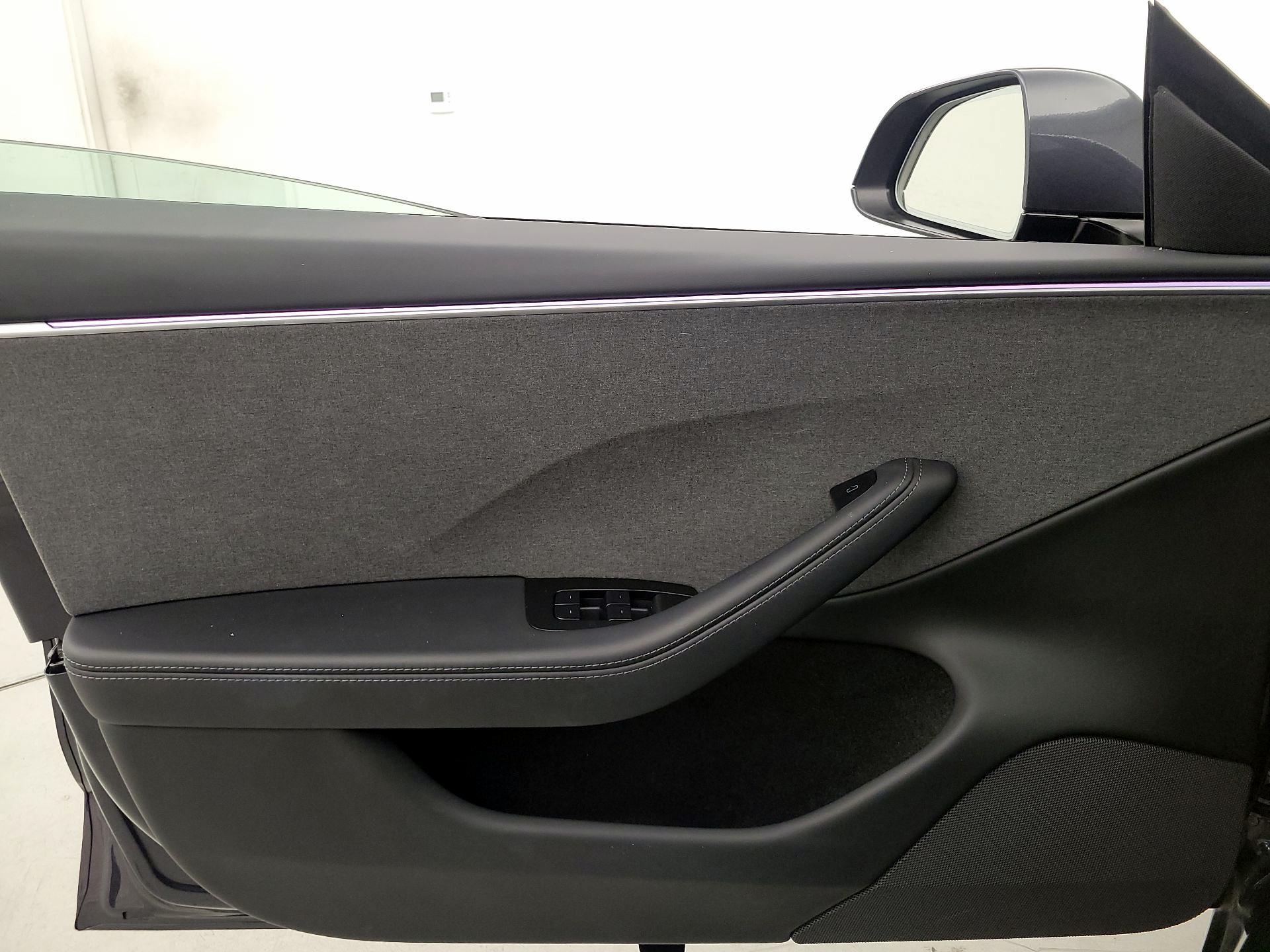 Thumbnail: 2025 Tesla Model 3 - 12