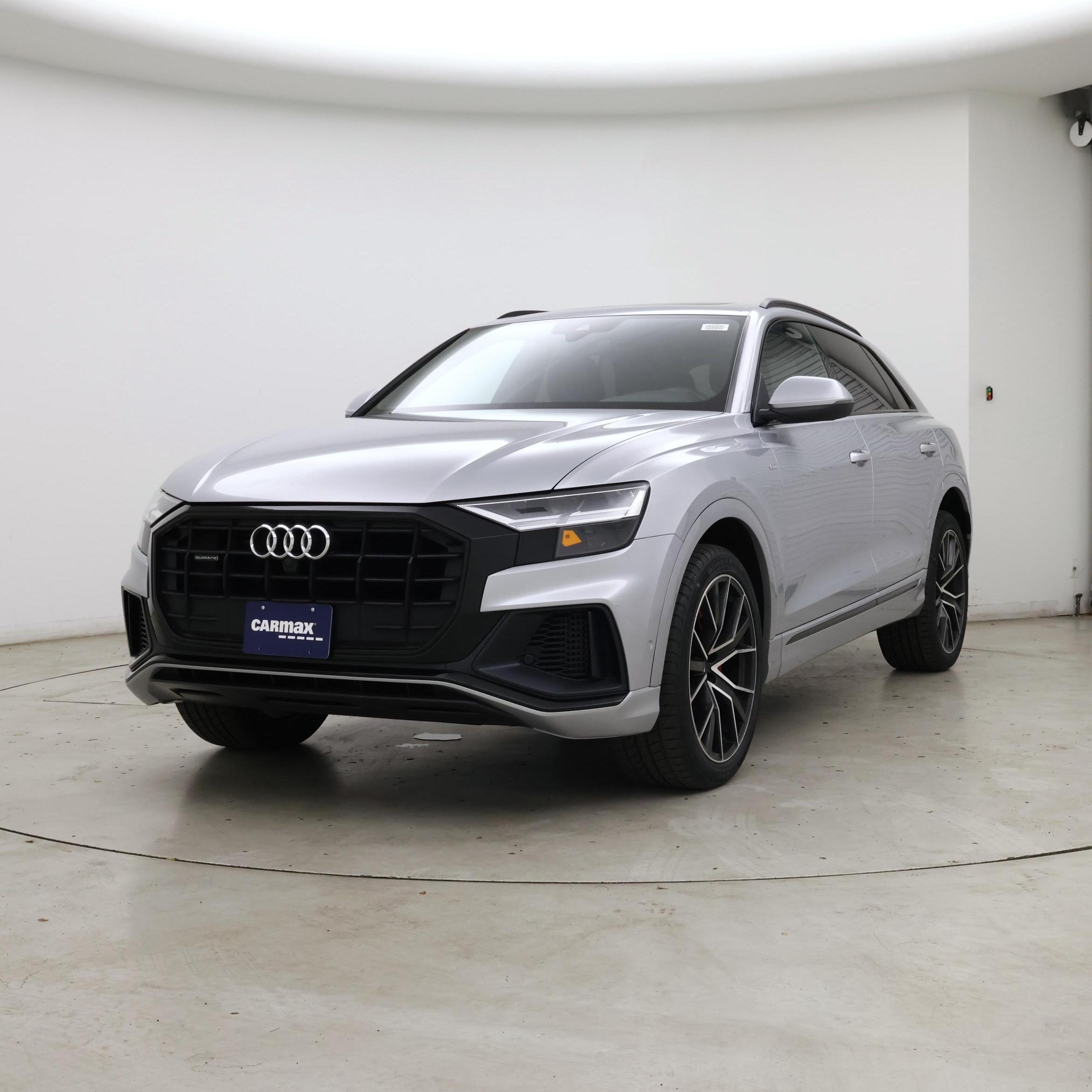 Thumbnail: 2019 Audi Q8 - 4