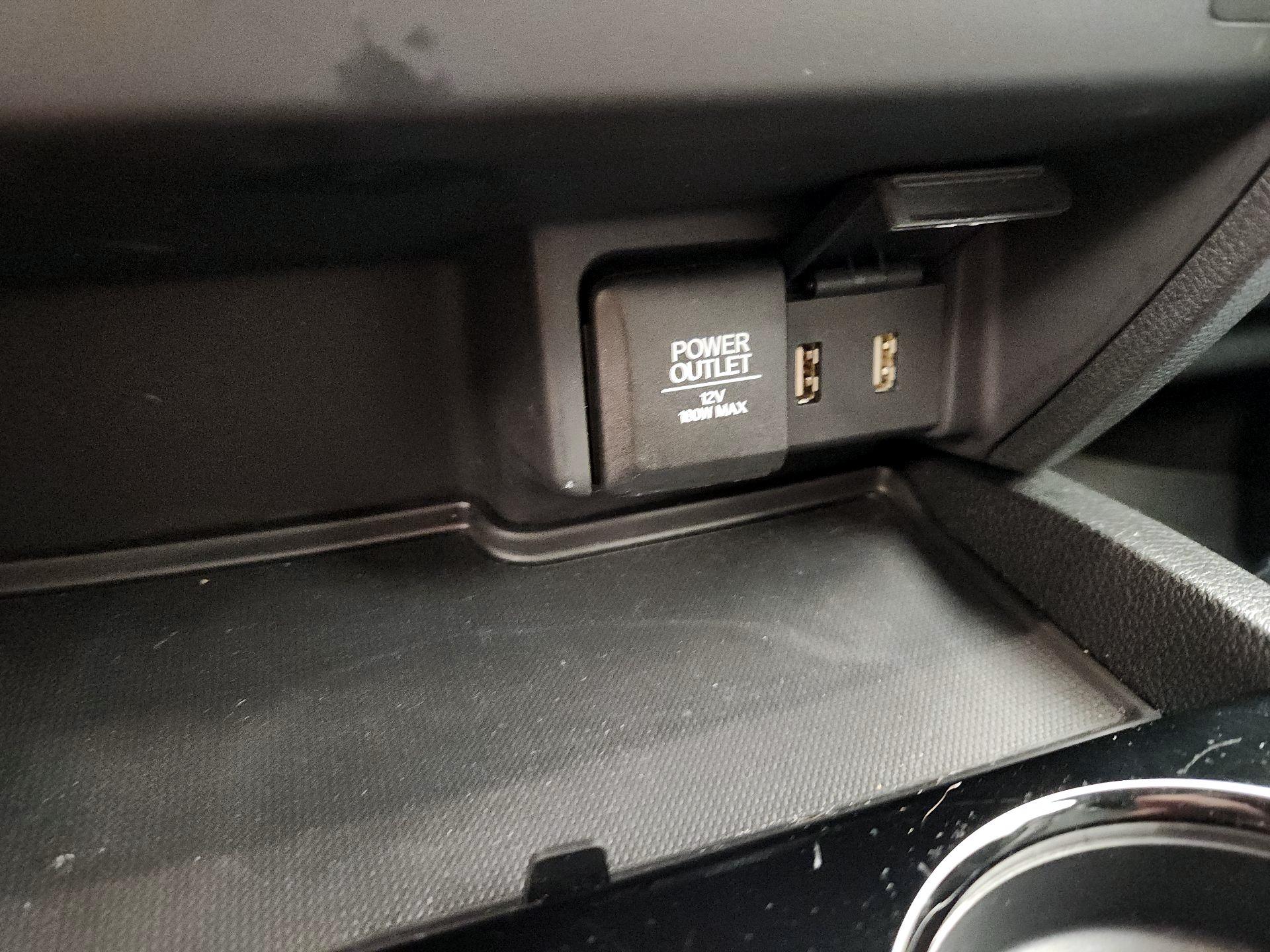 Thumbnail: 2017 Honda Pilot - 19