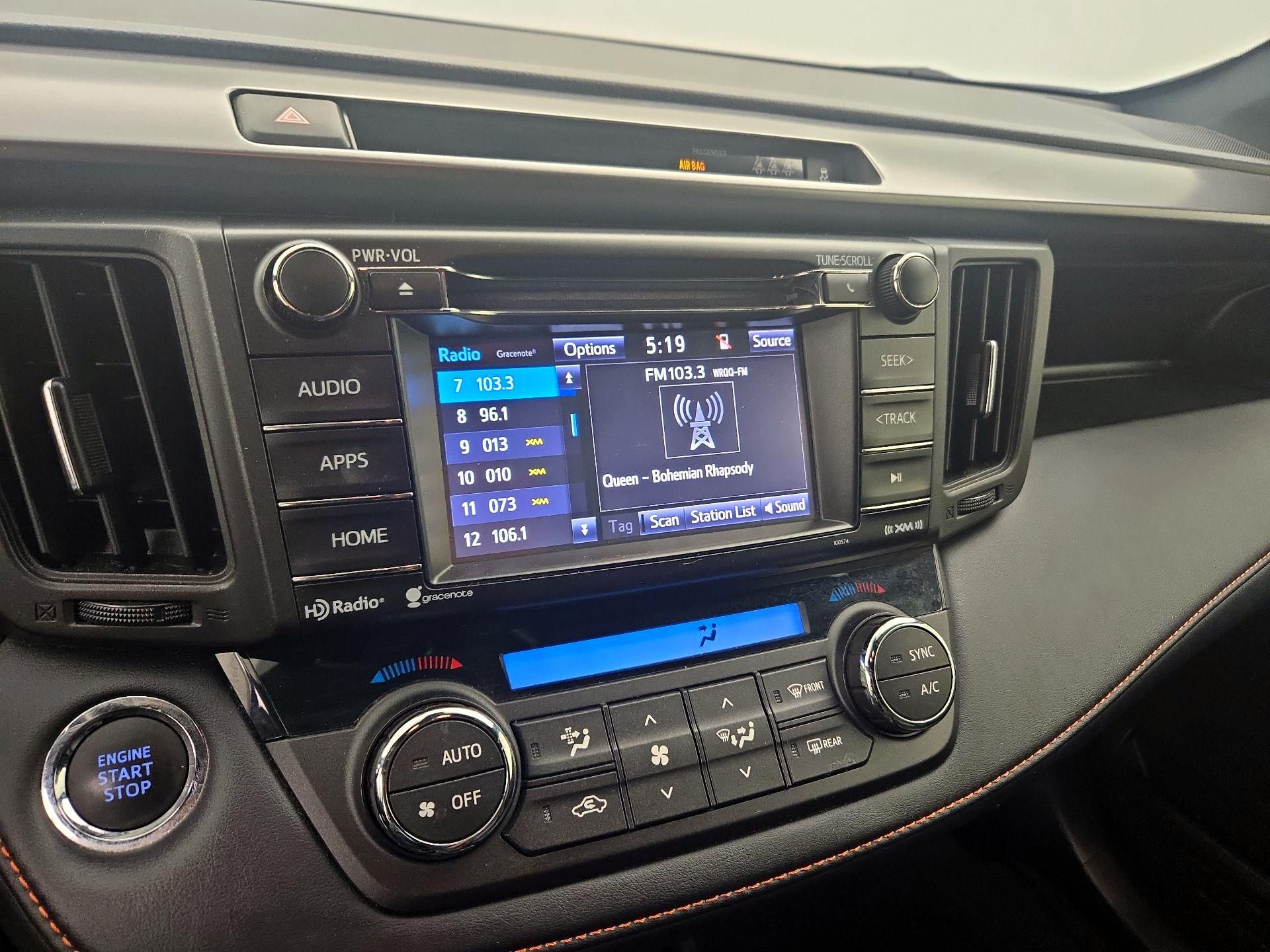 Thumbnail: 2018 Toyota RAV4 - 15