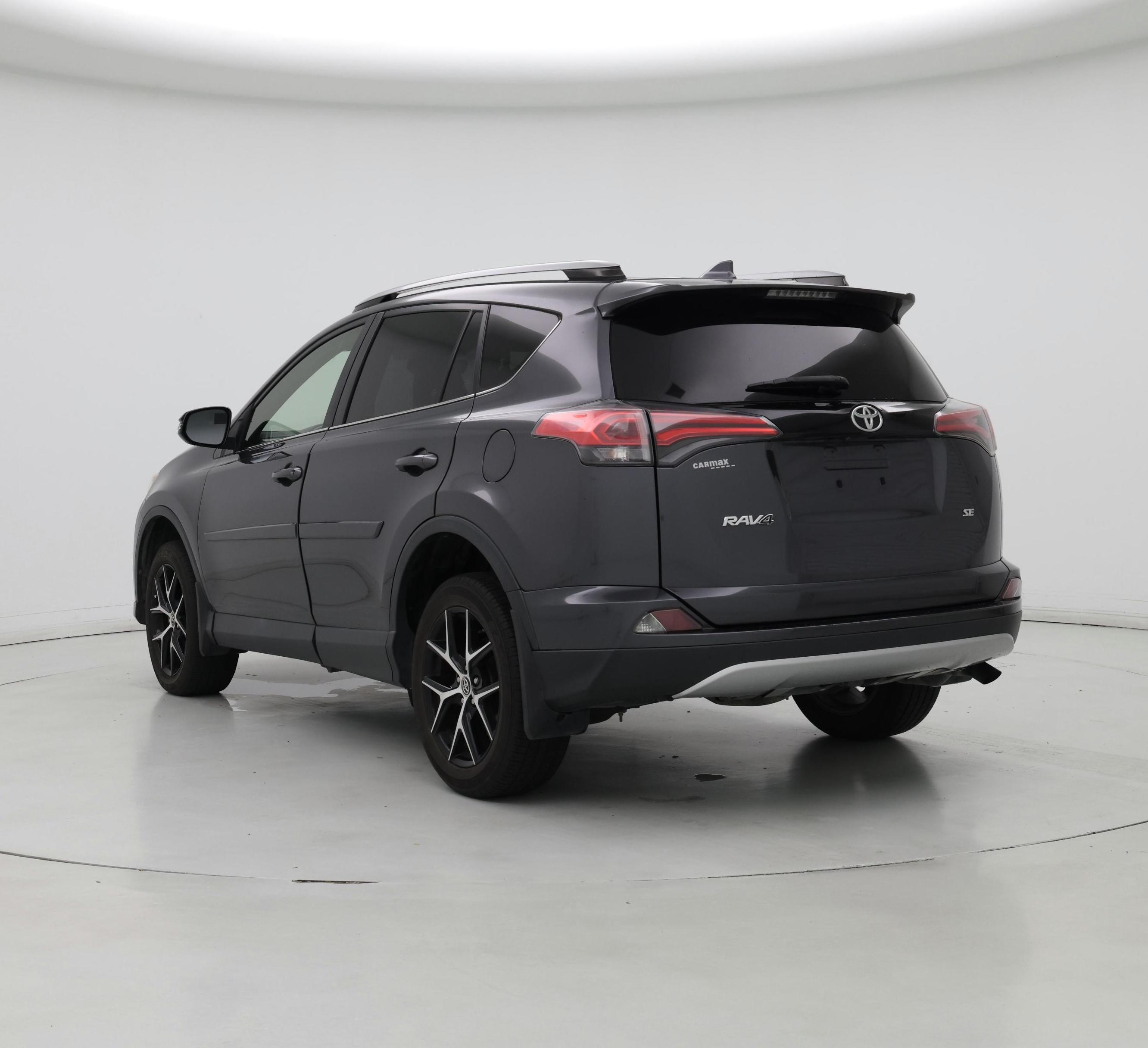 Thumbnail: 2018 Toyota RAV4 - 2