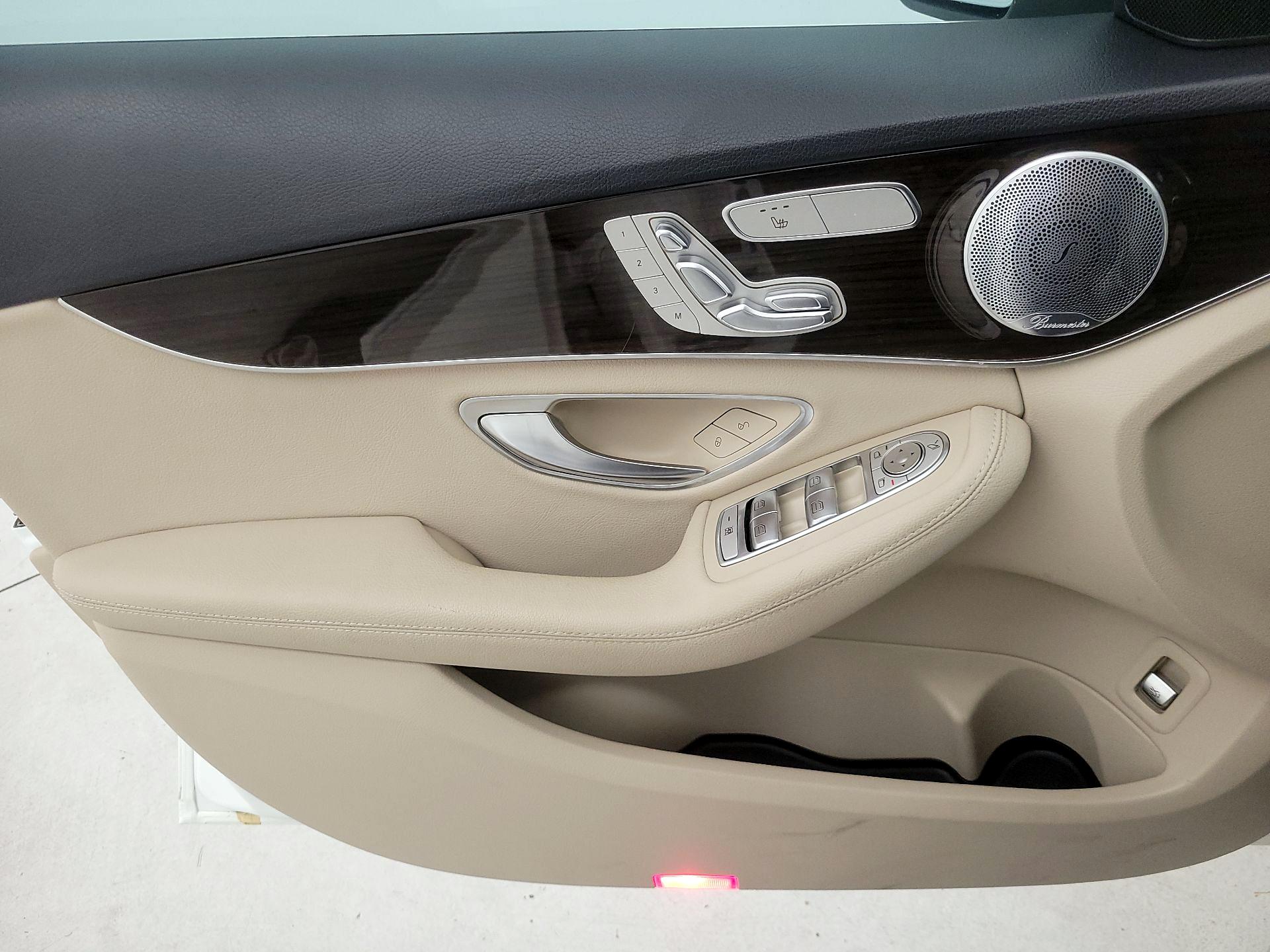 Thumbnail: 2020 Mercedes-Benz C-Class - 12