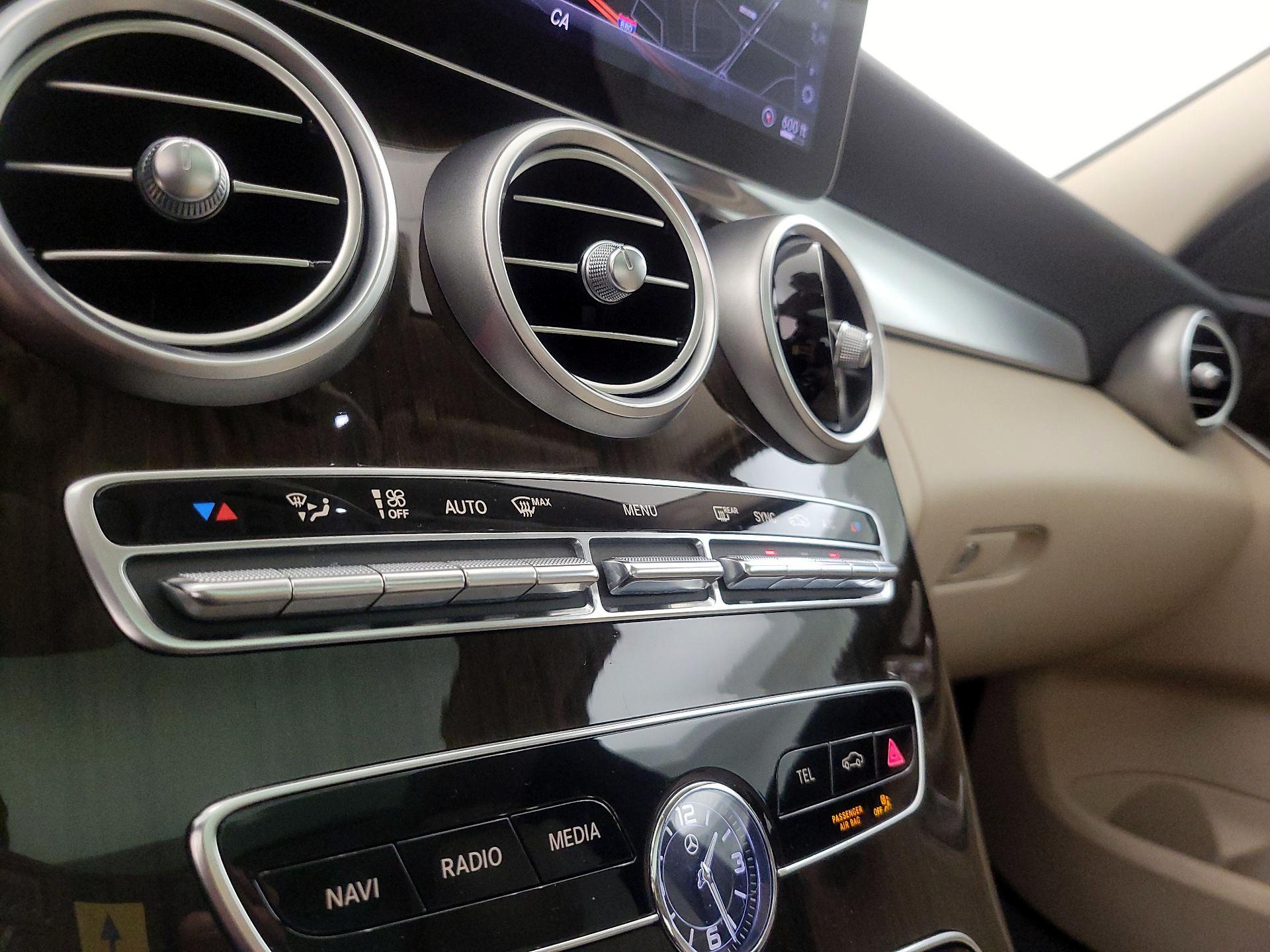 Thumbnail: 2020 Mercedes-Benz C-Class - 17