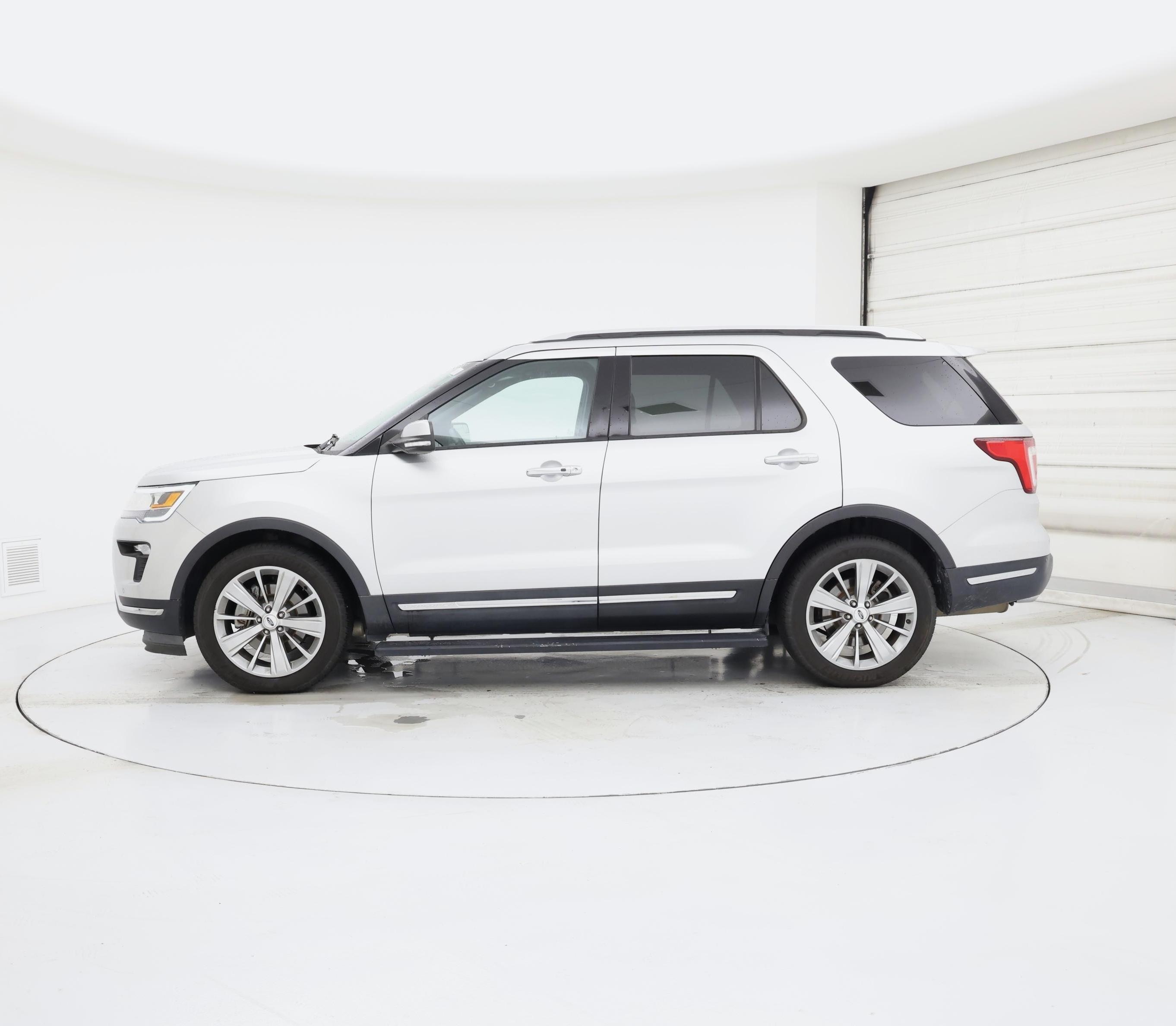 Thumbnail: 2018 Ford Explorer - 3