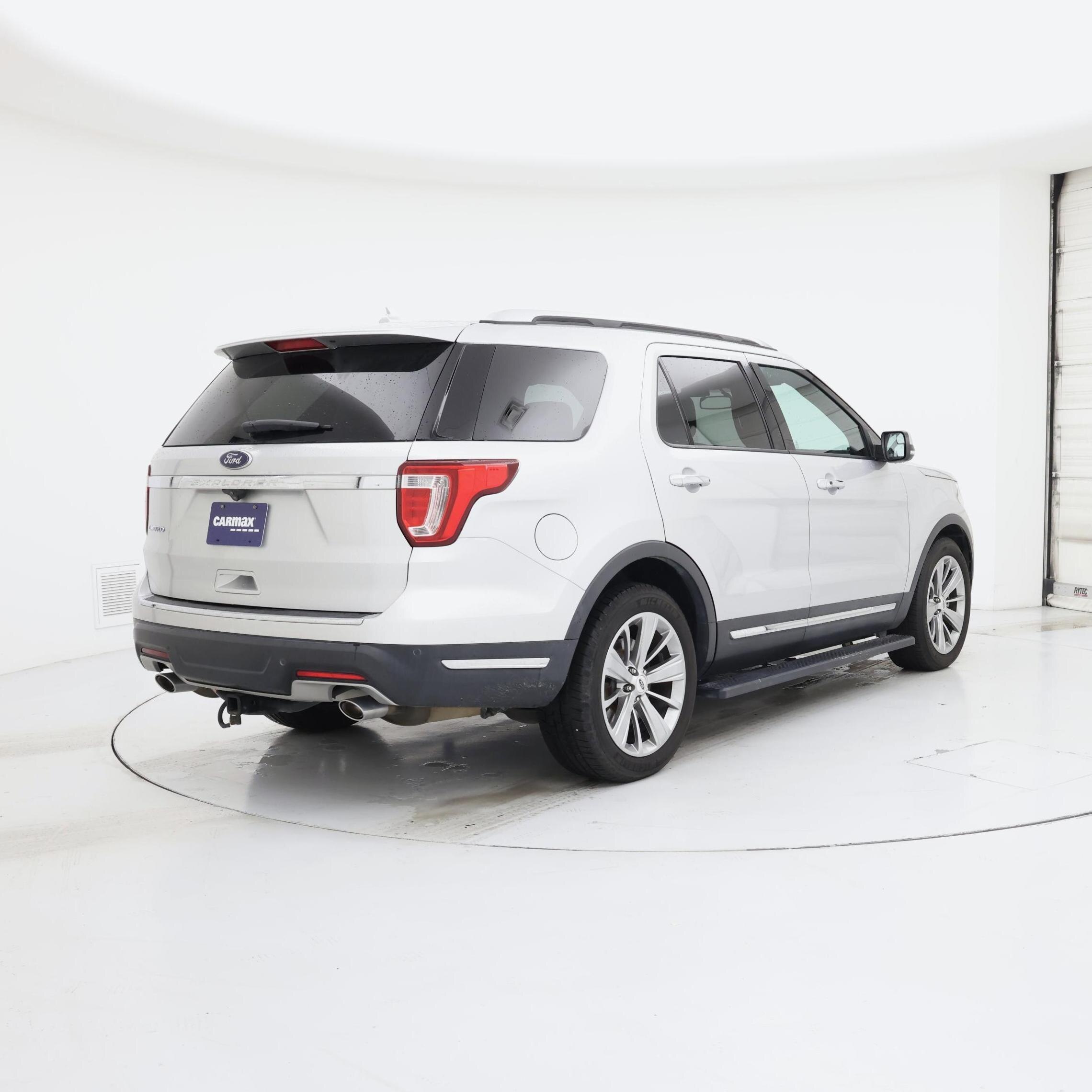 Thumbnail: 2018 Ford Explorer - 8