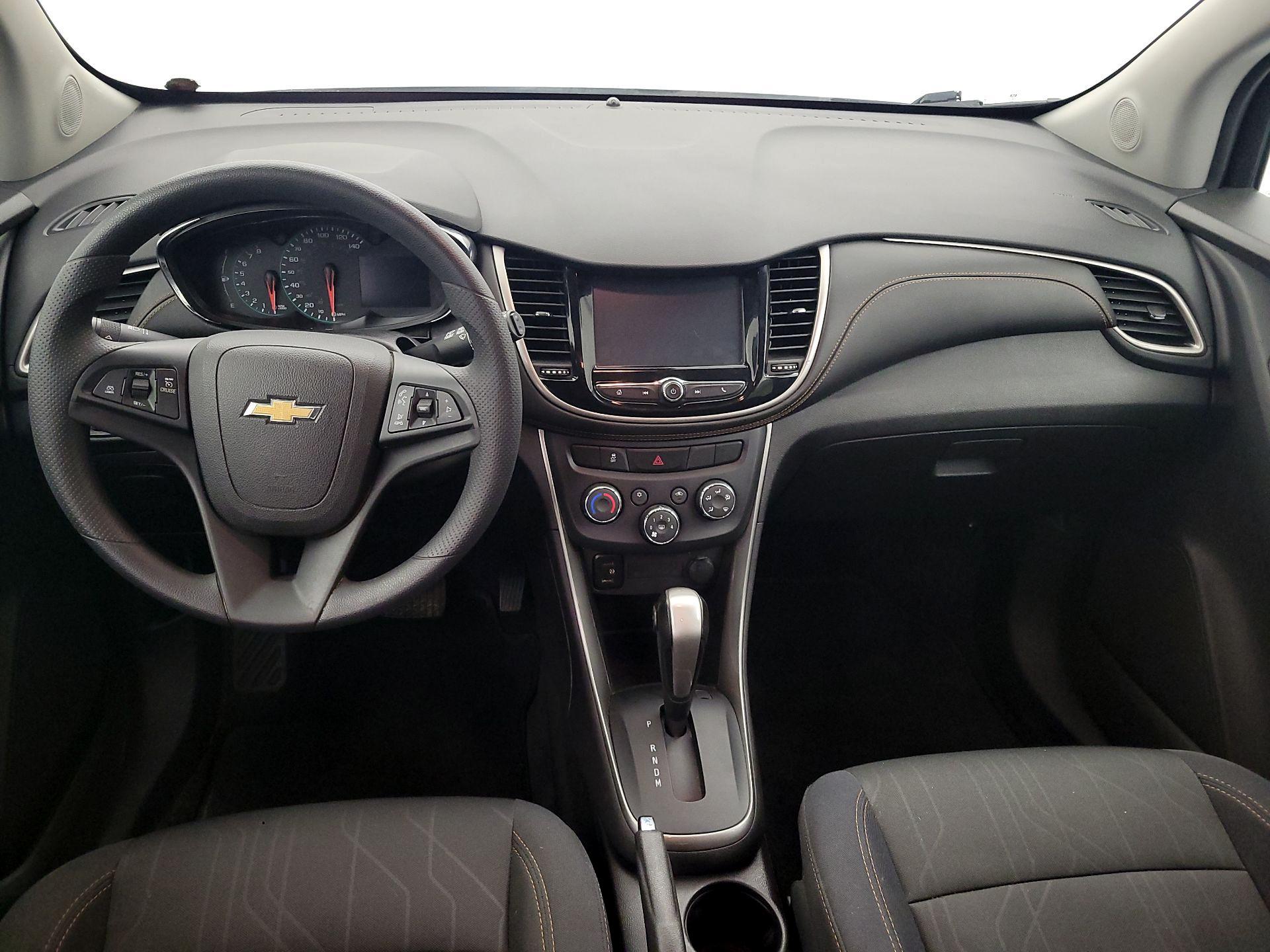 Thumbnail: 2017 Chevrolet Trax - 9