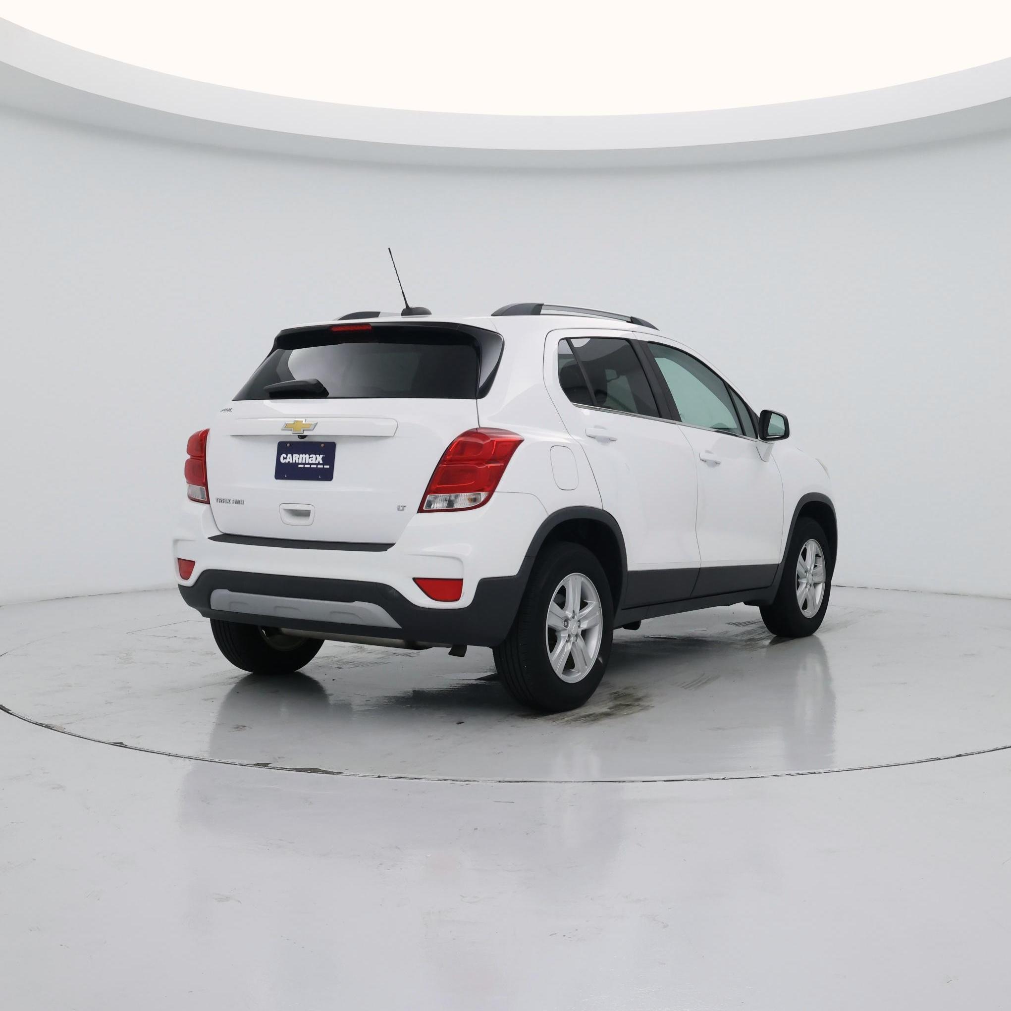 Thumbnail: 2017 Chevrolet Trax - 8