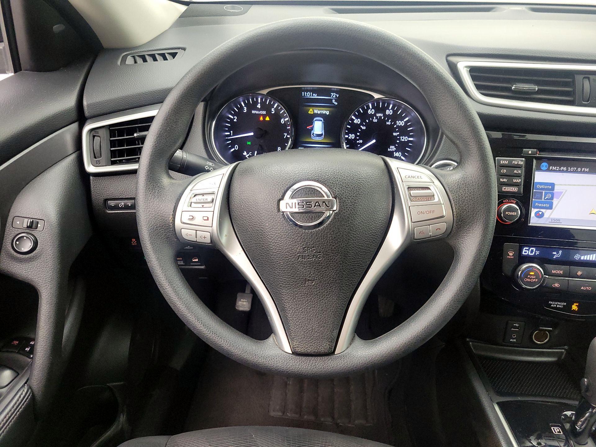 Thumbnail: 2016 Nissan Rogue - 10