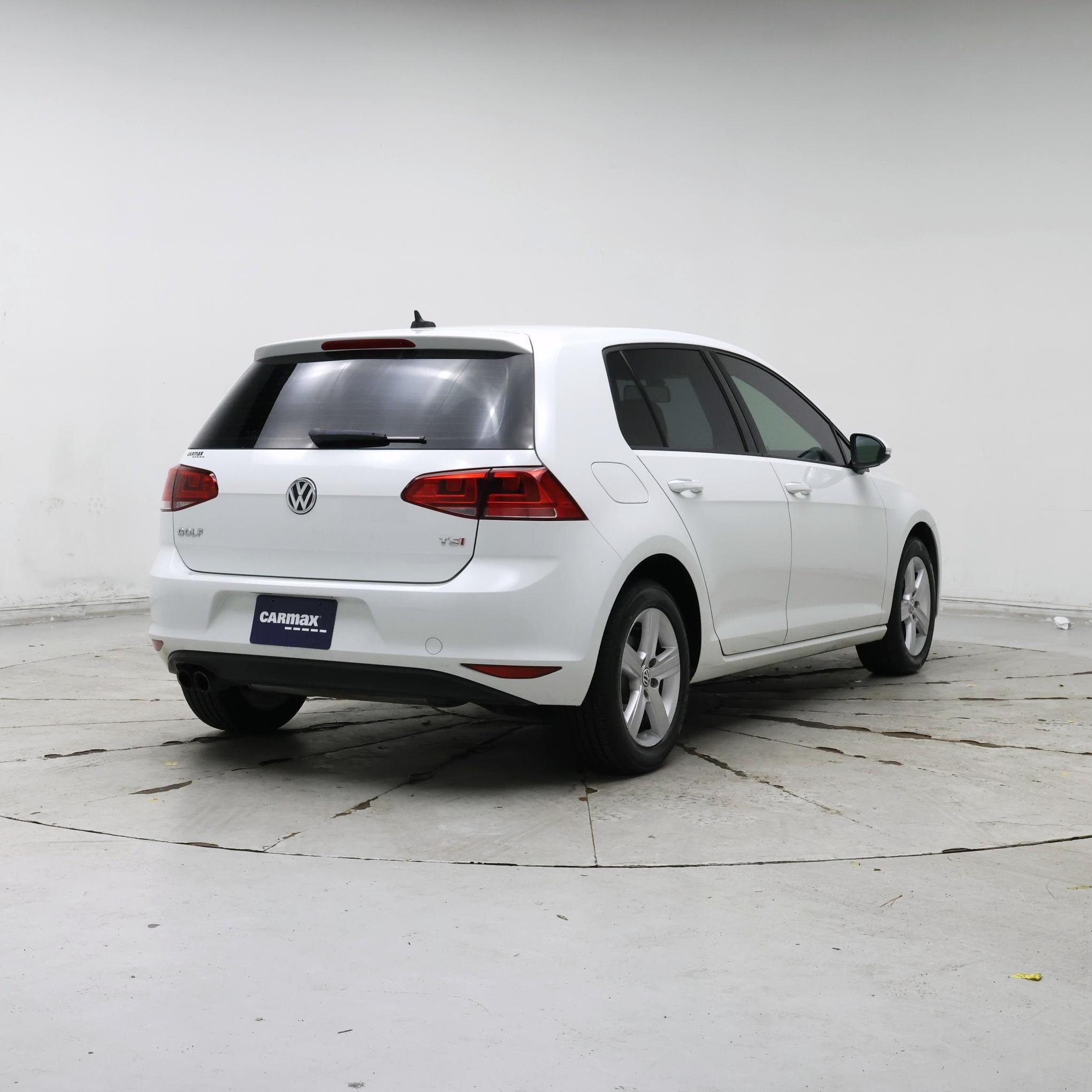 Thumbnail: 2017 Volkswagen Golf - 8