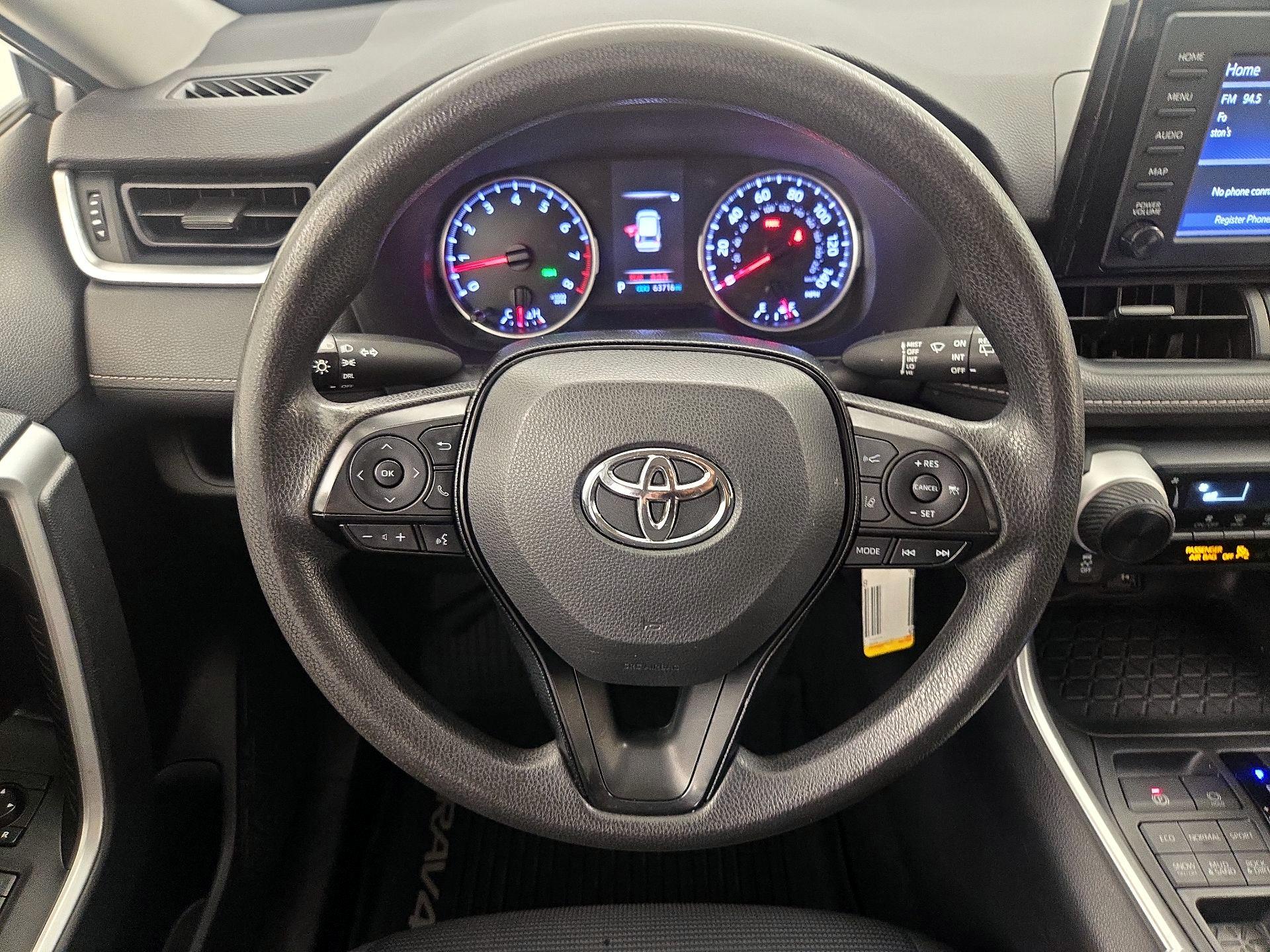 Thumbnail: 2019 Toyota RAV4 - 10