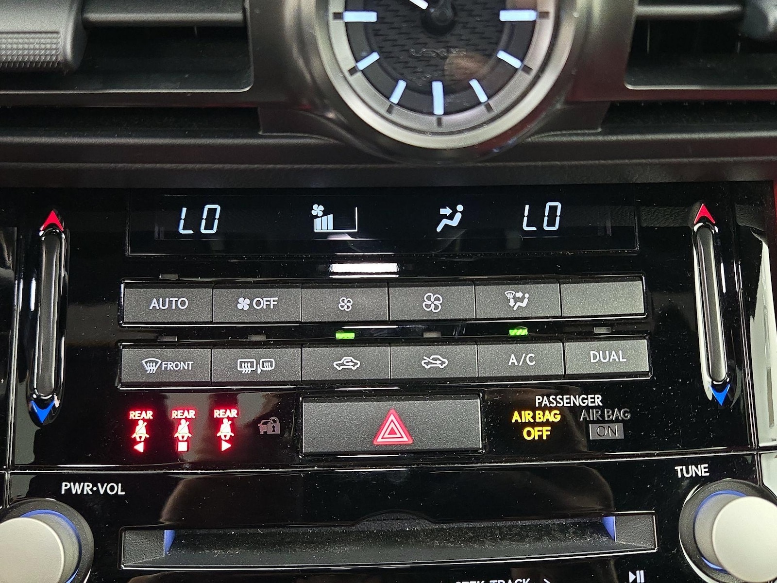2023 Lexus IS 350 F SPORT - Photo 18