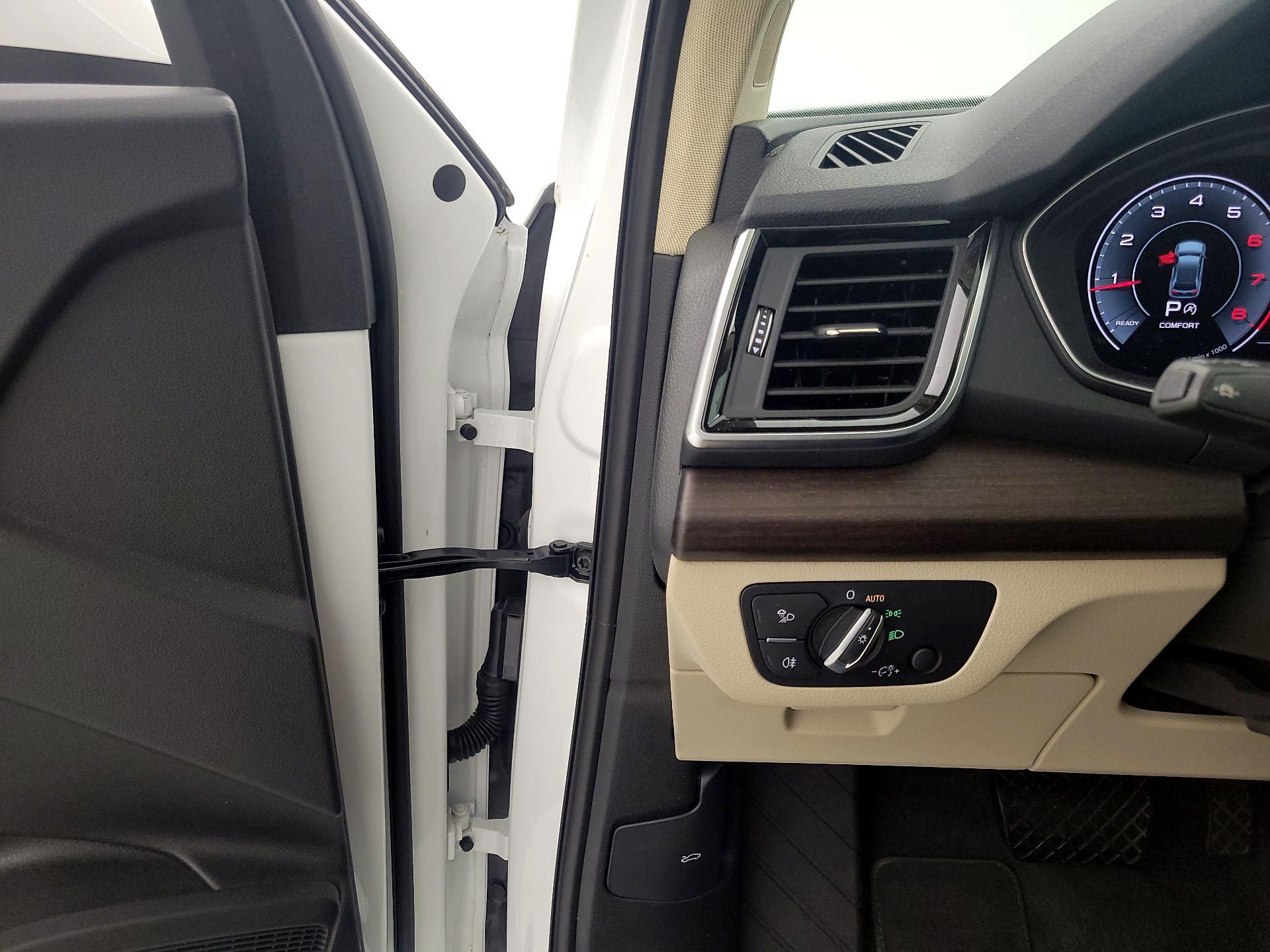Thumbnail: 2022 Audi Q5 - 13