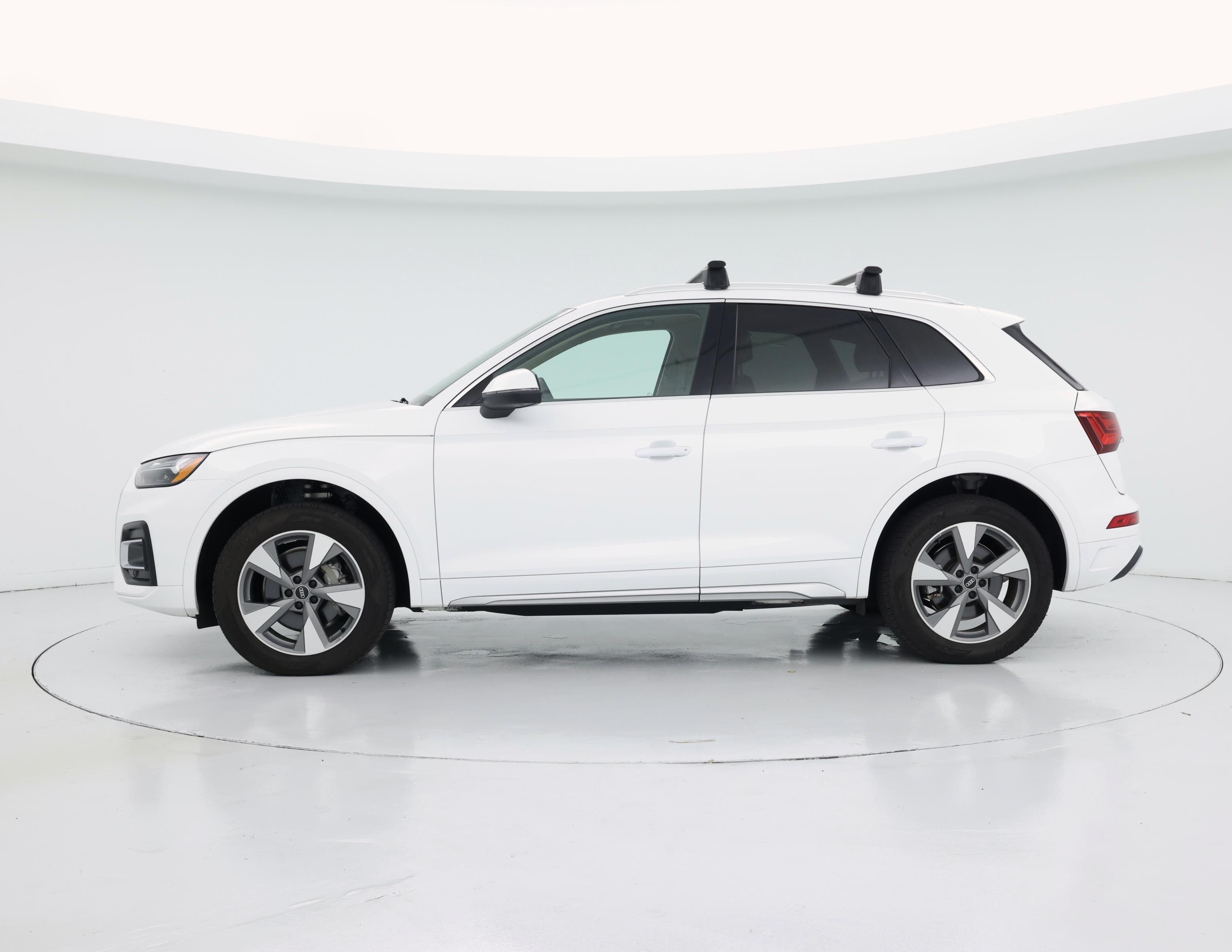 Thumbnail: 2022 Audi Q5 - 3