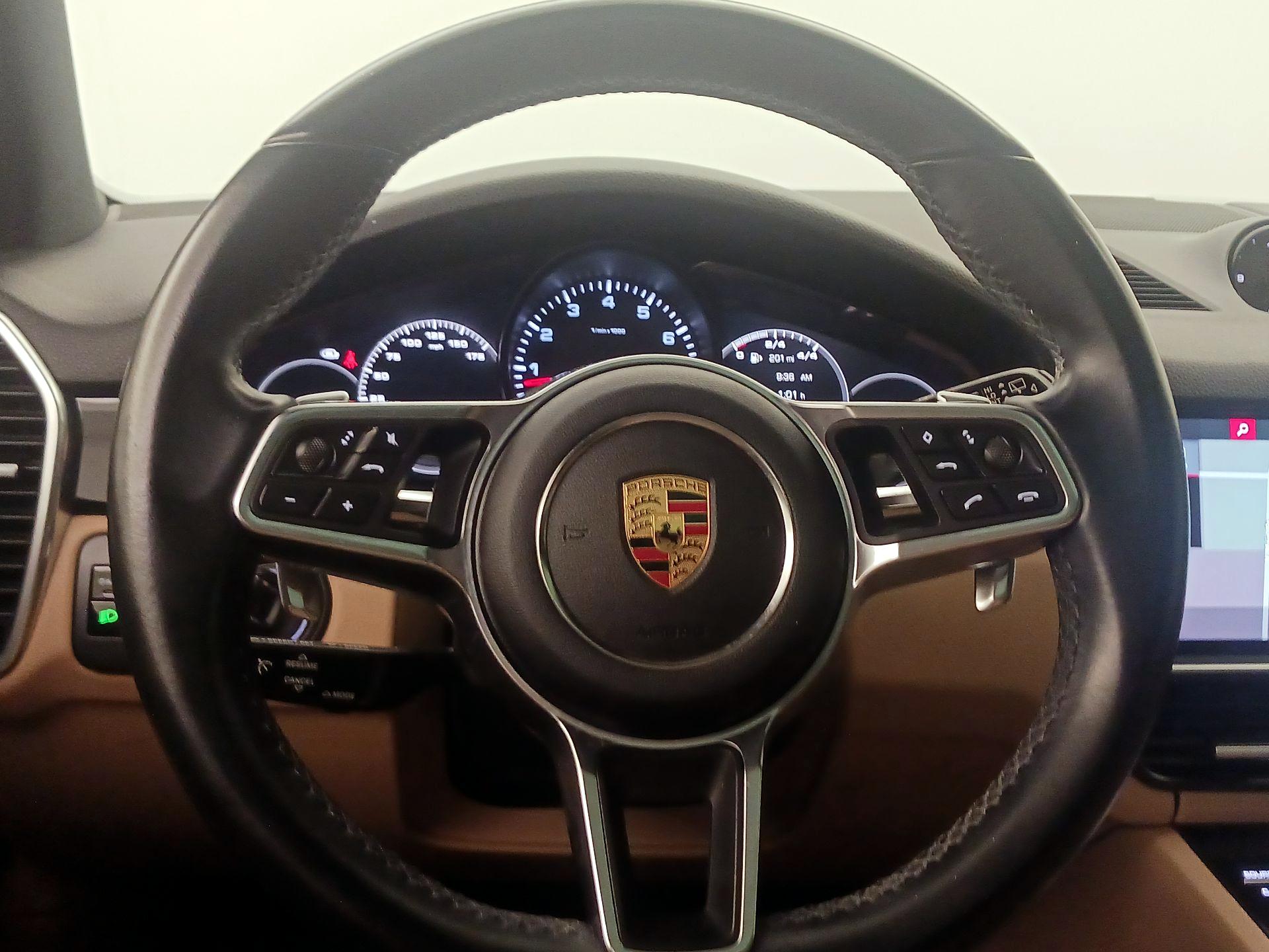 Thumbnail: 2019 Porsche Cayenne - 10