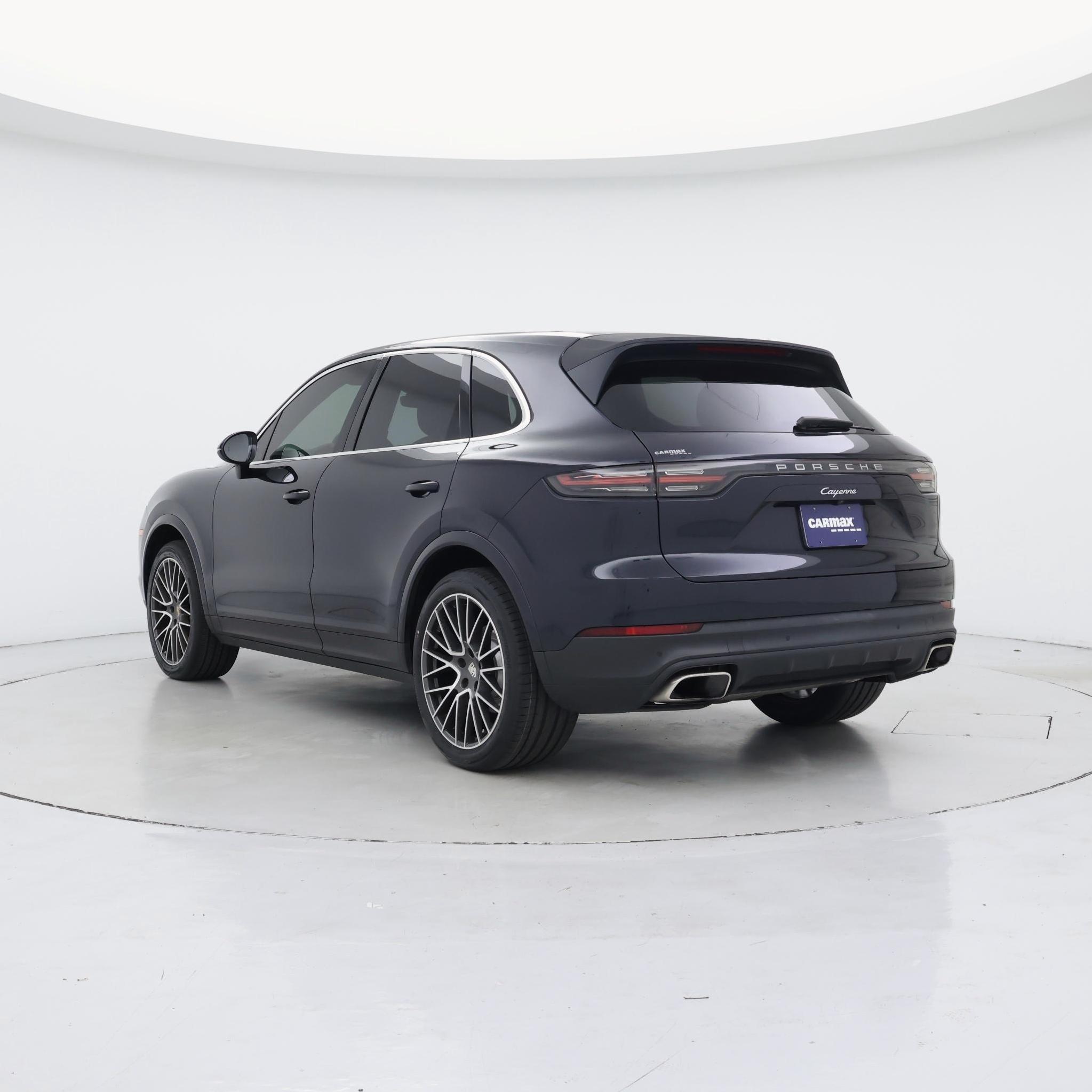 Thumbnail: 2019 Porsche Cayenne - 2