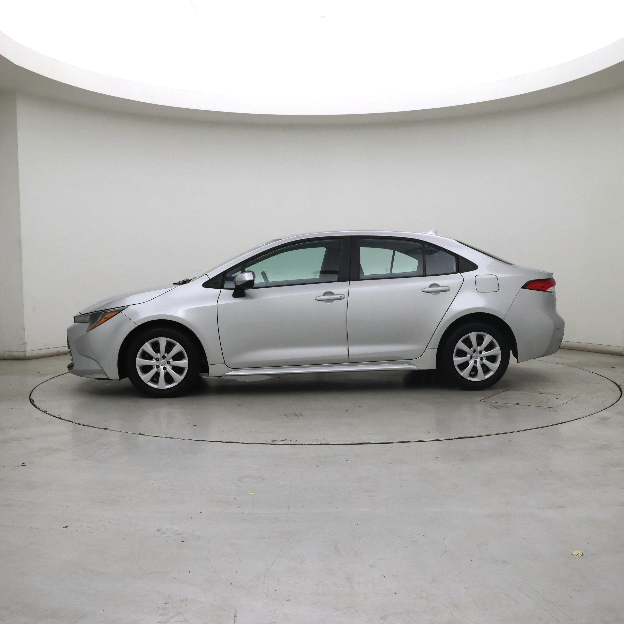 Thumbnail: 2024 Toyota Corolla - 3