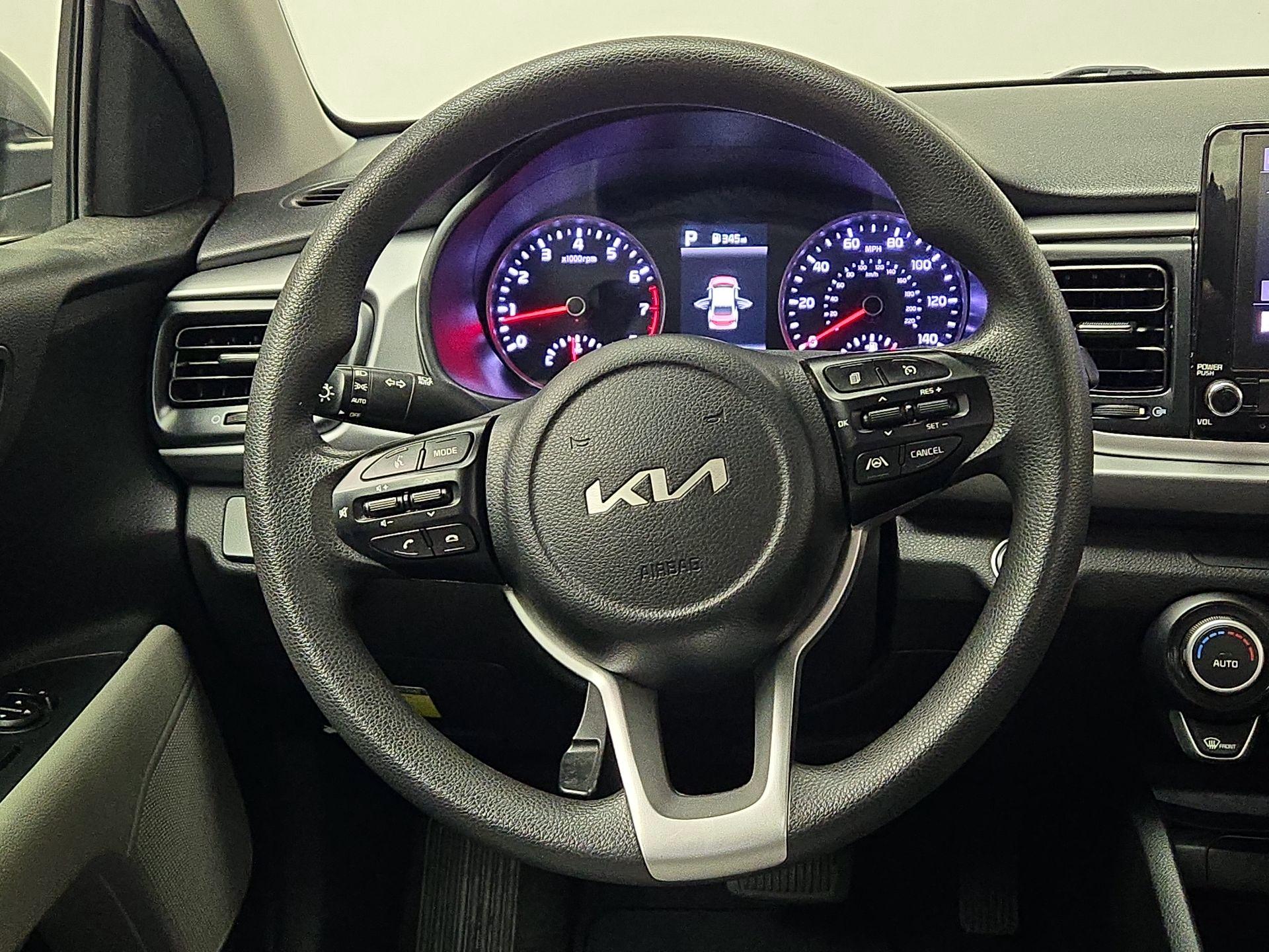 Thumbnail: 2023 Kia Rio - 10