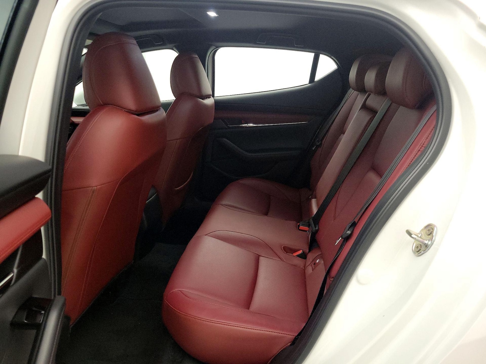 2022 Mazda Mazda3 Premium - Photo 22