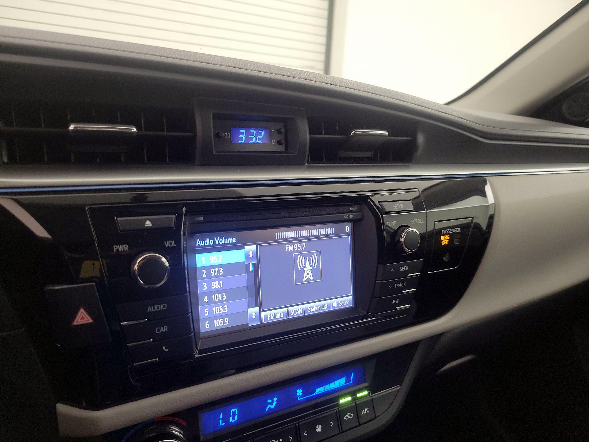 Thumbnail: 2014 Toyota Corolla - 15