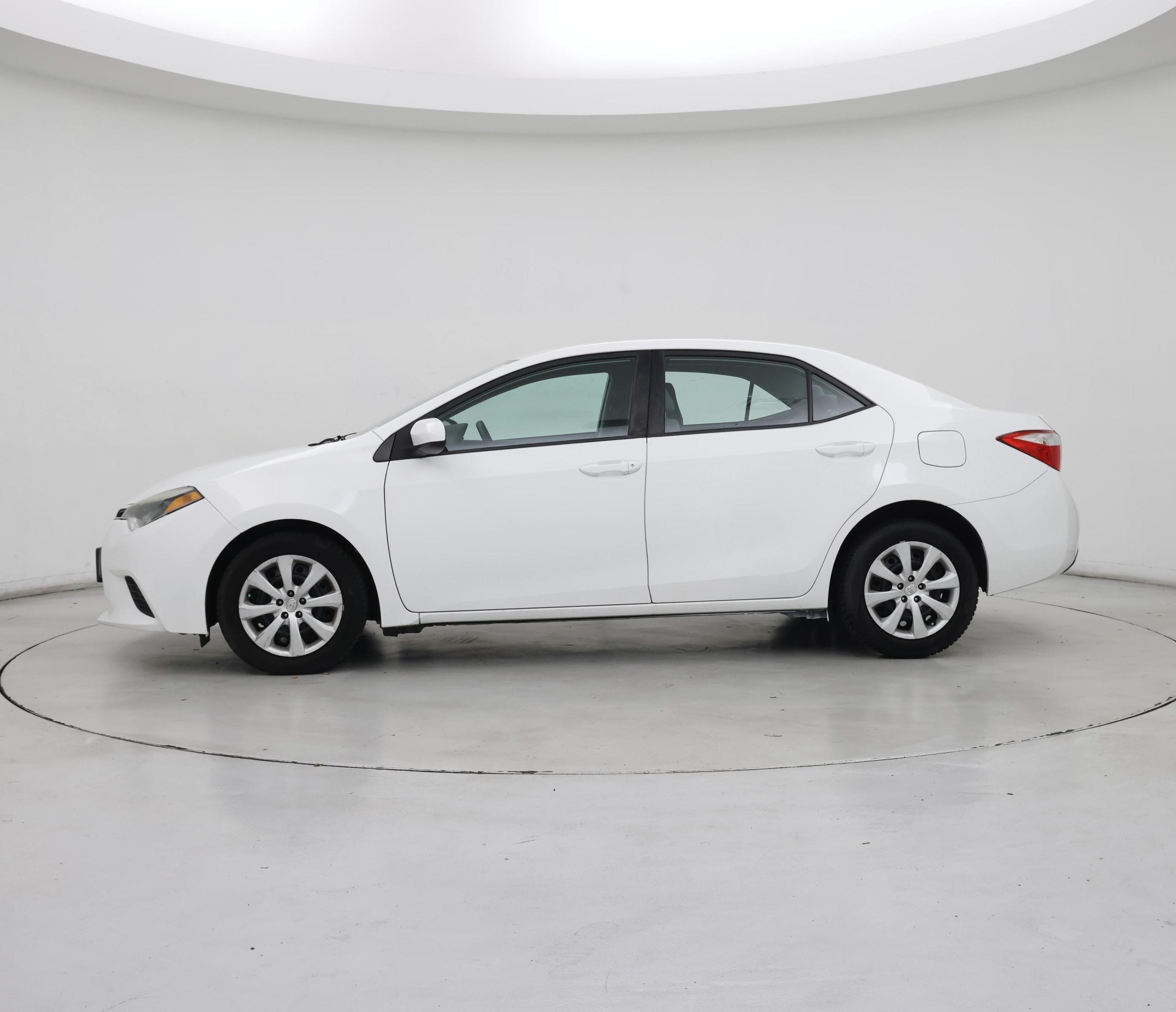 Thumbnail: 2014 Toyota Corolla - 3