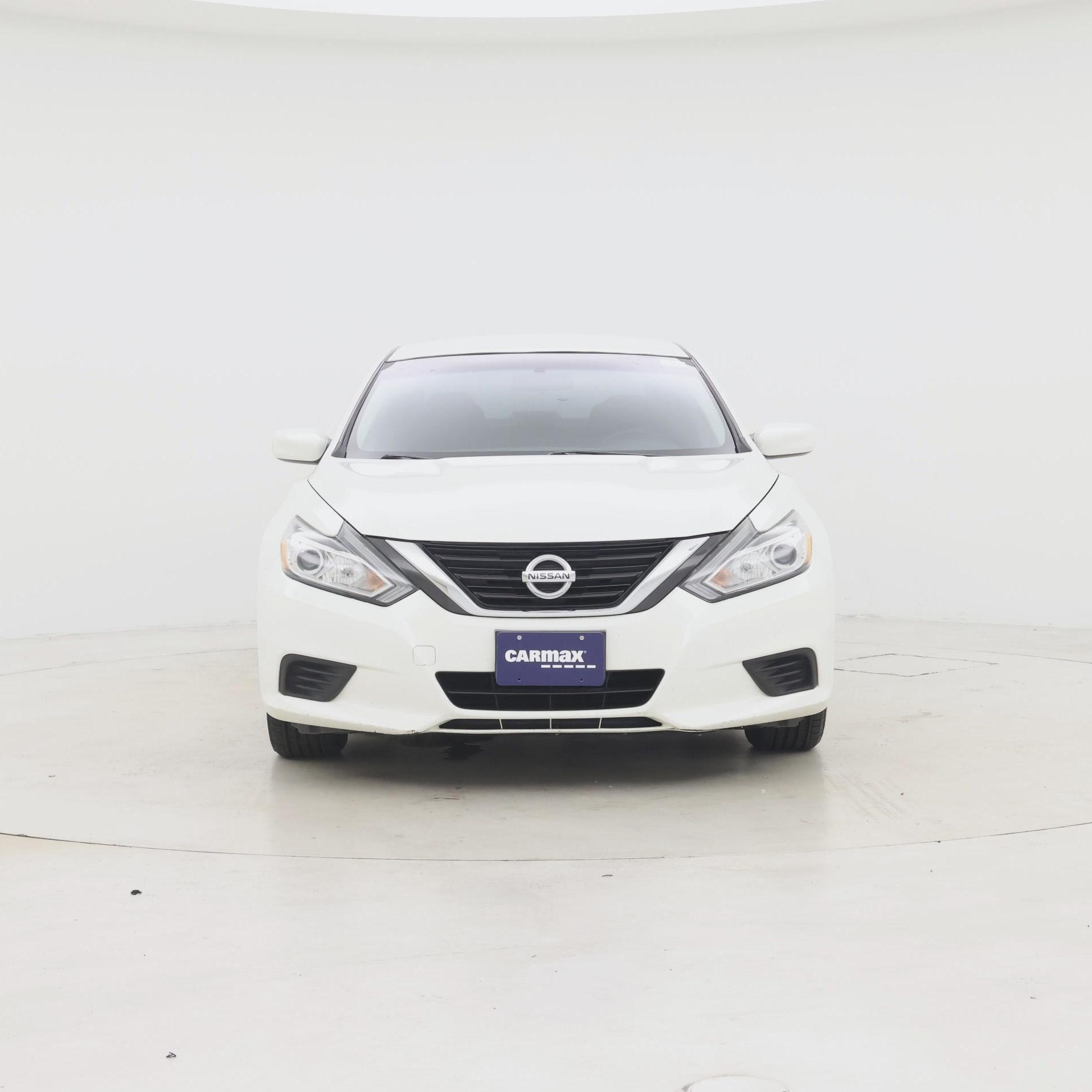 Thumbnail: 2016 Nissan Altima - 5