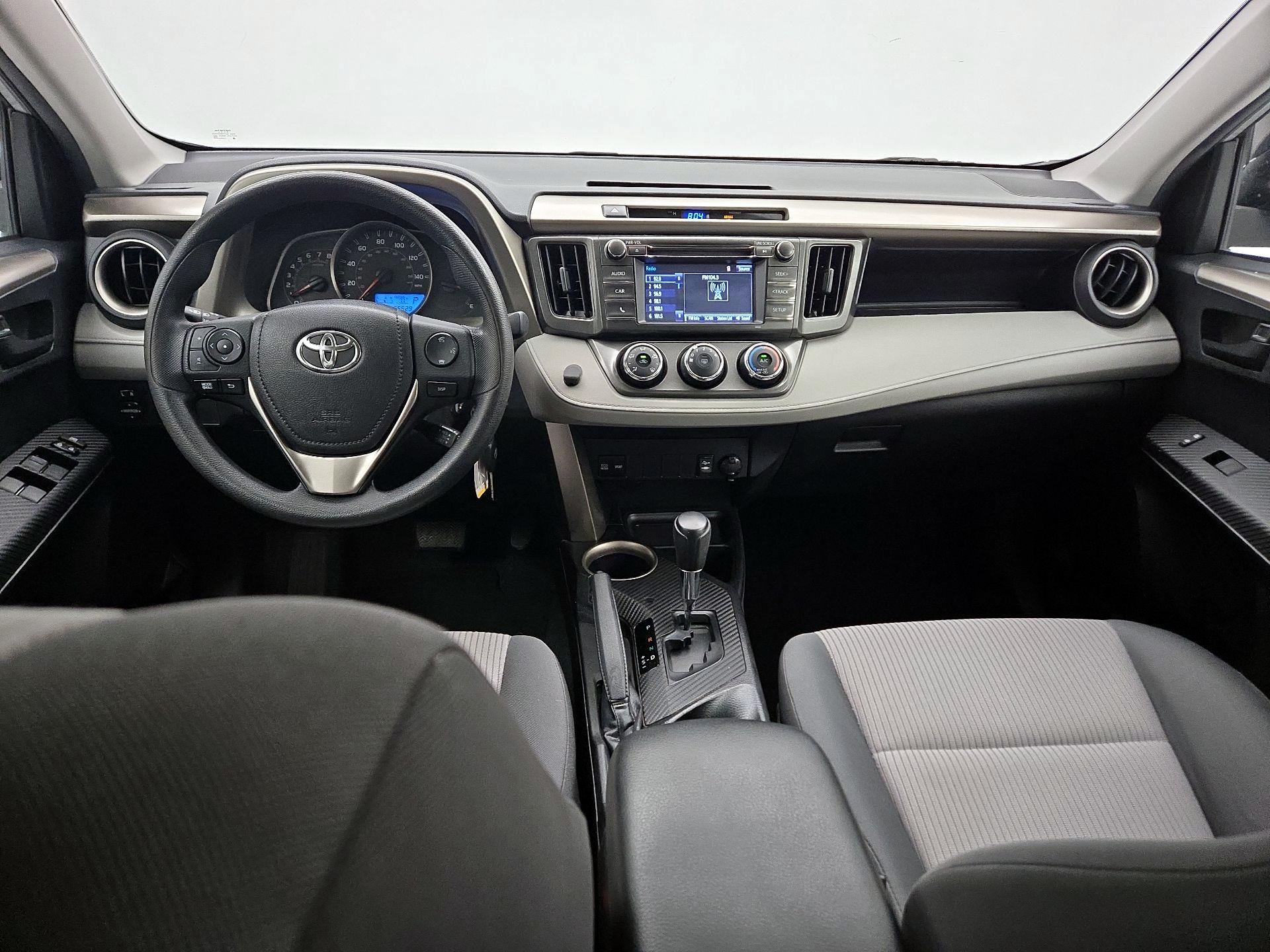 Thumbnail: 2015 Toyota RAV4 - 9