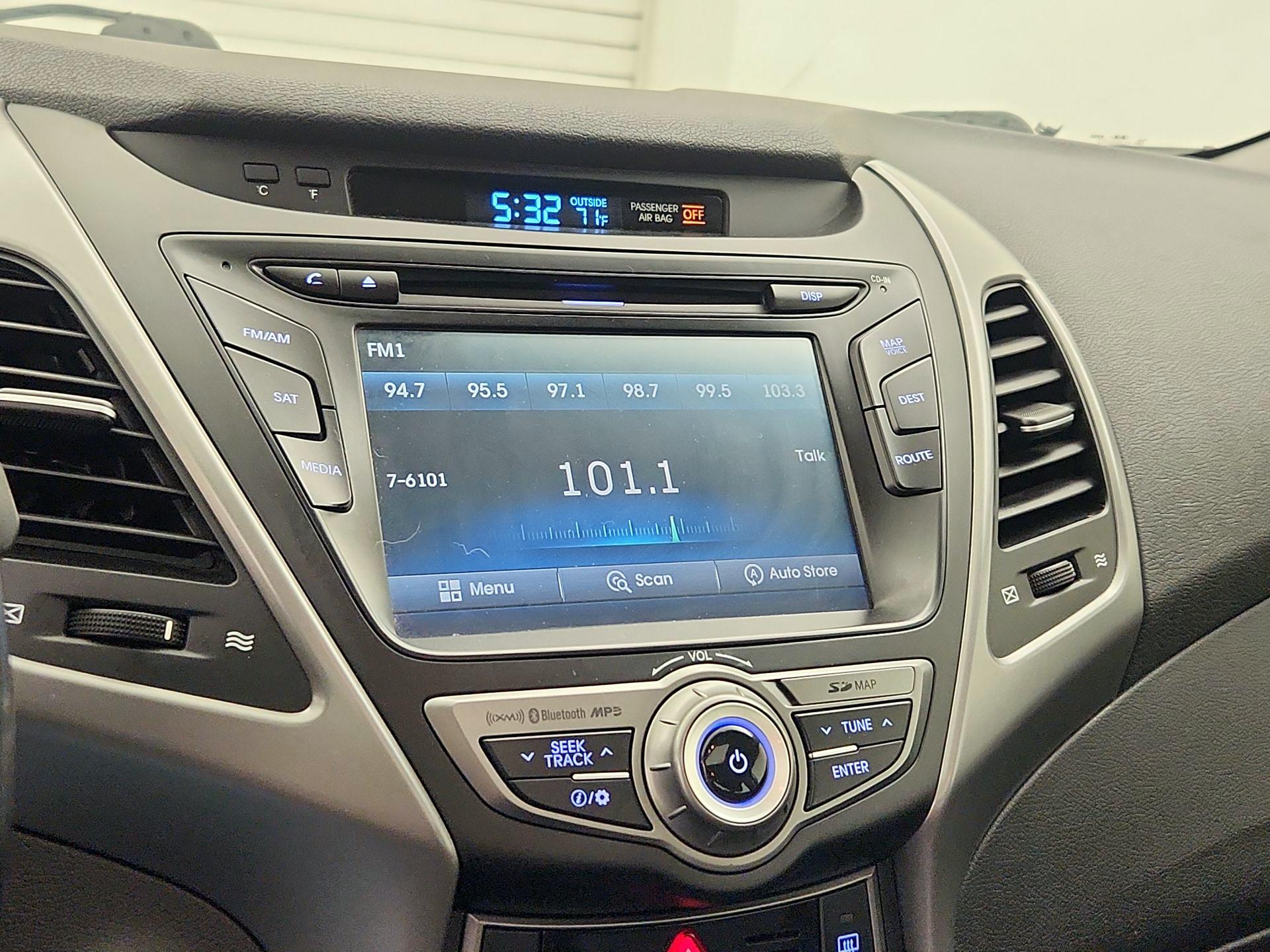 Thumbnail: 2015 Hyundai Elantra - 16