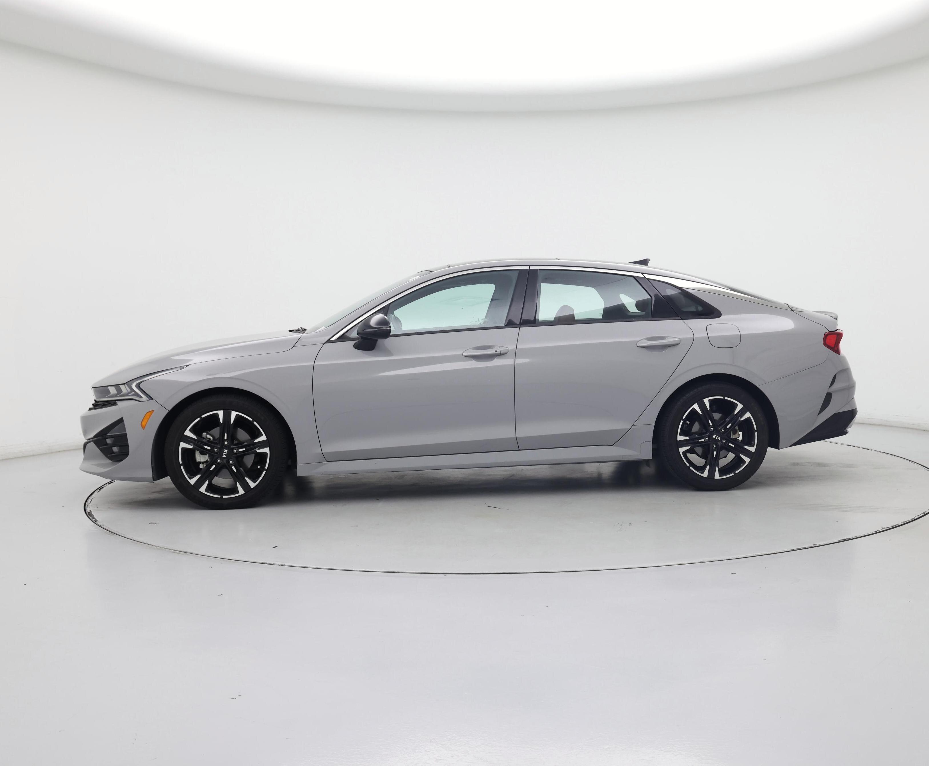 Thumbnail: 2021 Kia K5 - 3