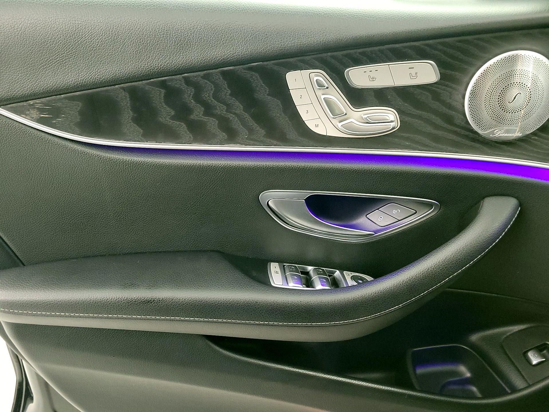 Thumbnail: 2020 Mercedes-Benz E-Class - 12
