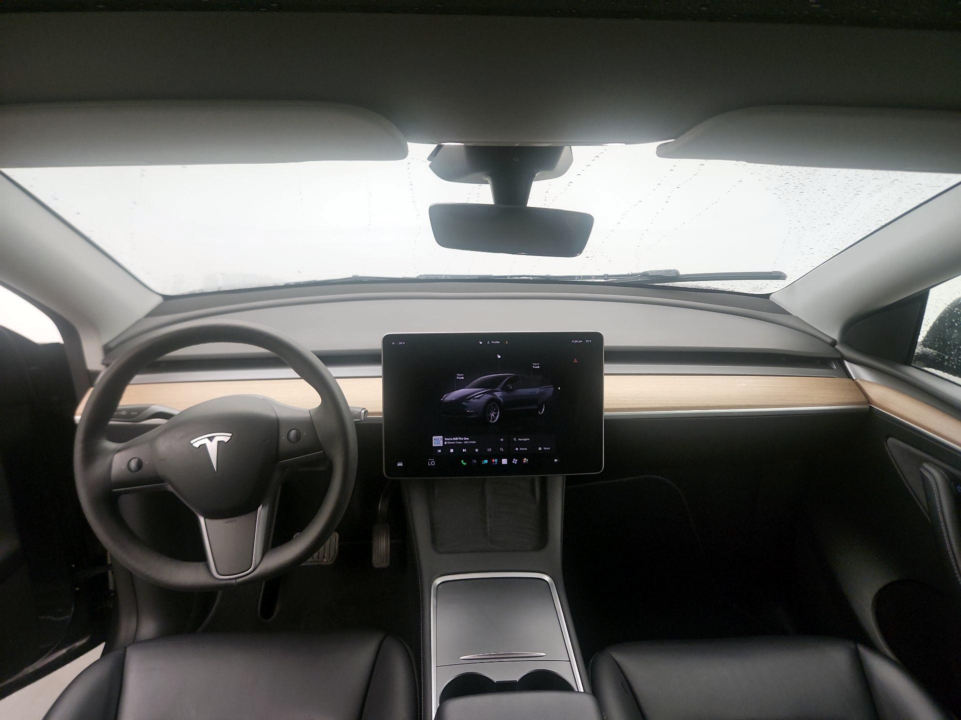 Thumbnail: 2023 Tesla Model Y - 9