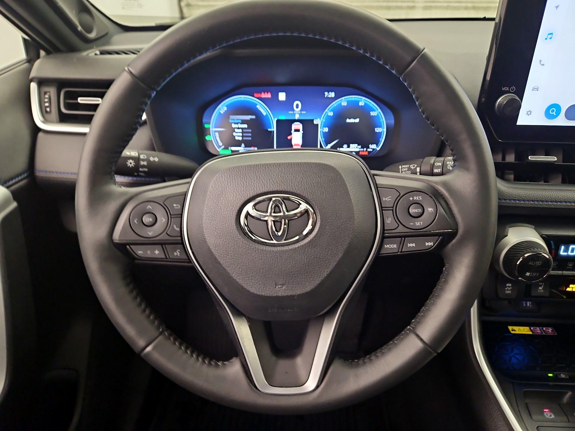 Thumbnail: 2023 Toyota RAV4 - 10