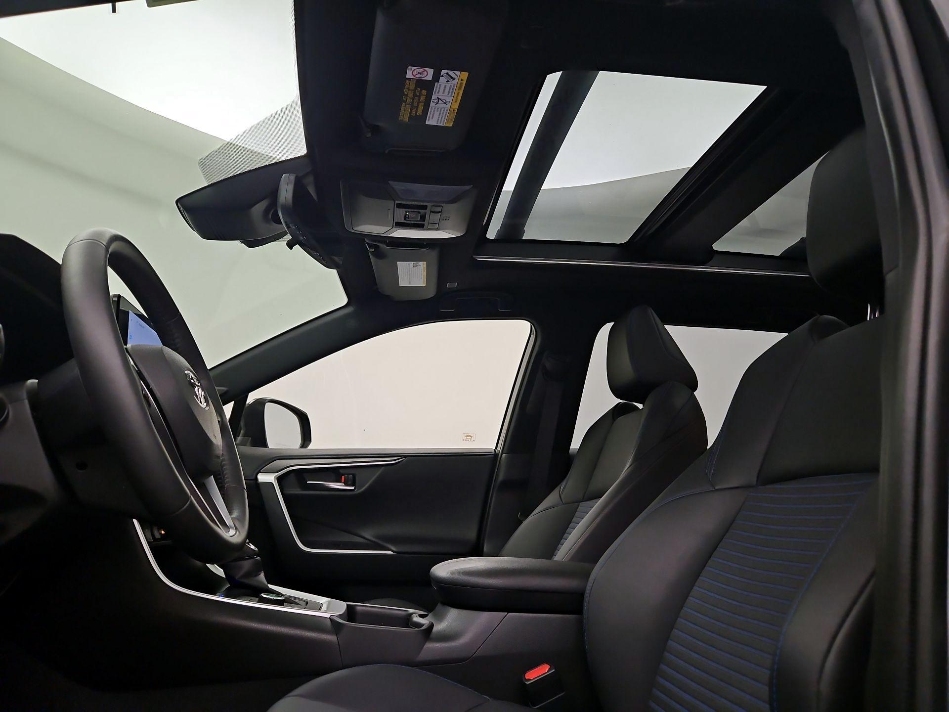 Thumbnail: 2023 Toyota RAV4 - 19