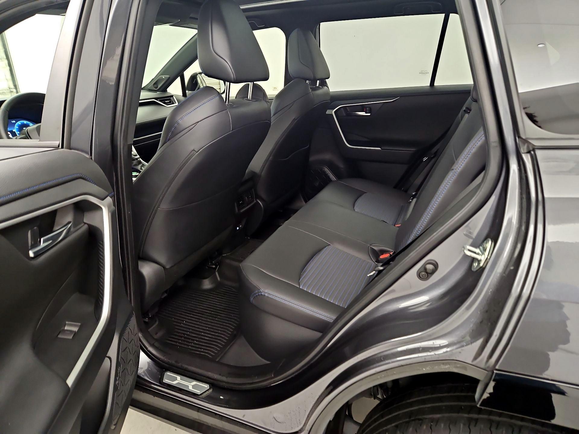 Thumbnail: 2023 Toyota RAV4 - 20