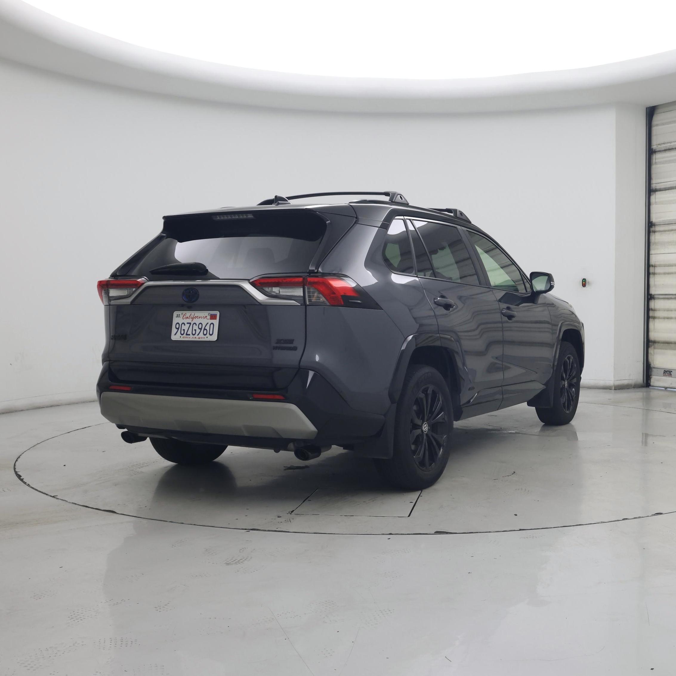 Thumbnail: 2023 Toyota RAV4 - 8