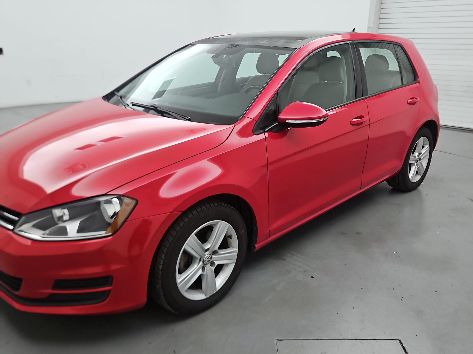 Thumbnail: 2017 Volkswagen Golf - 3
