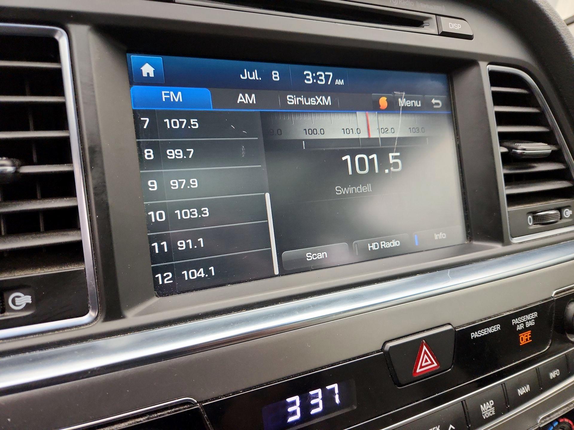 Thumbnail: 2016 Hyundai Sonata - 16