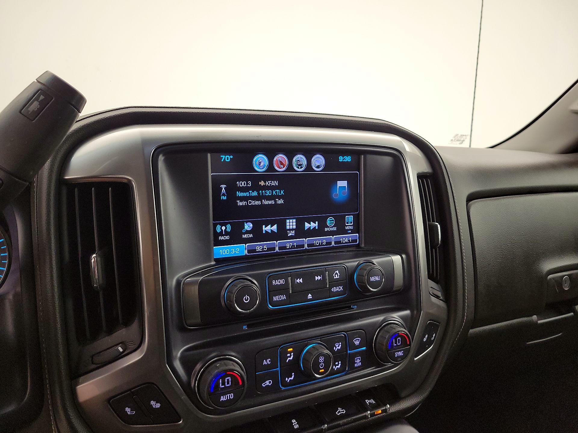 Thumbnail: 2017 Chevrolet Silverado 1500 - 16