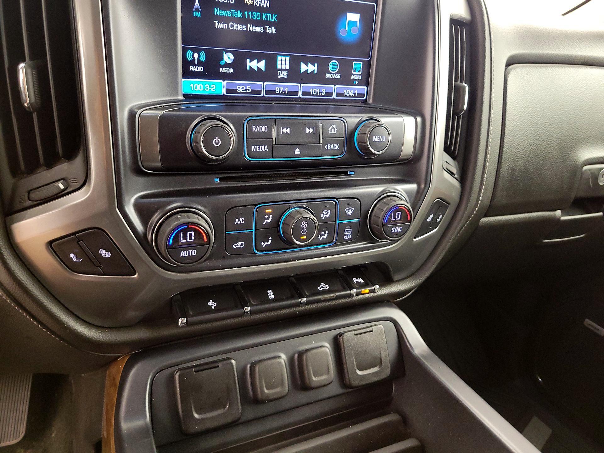 Thumbnail: 2017 Chevrolet Silverado 1500 - 17