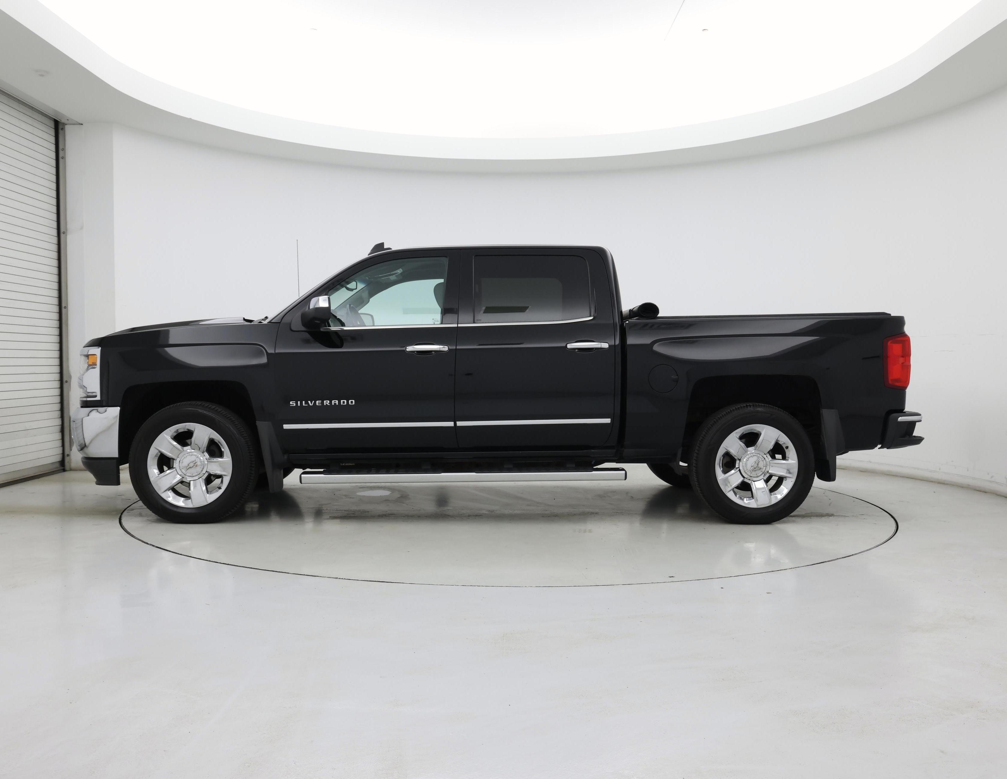 Thumbnail: 2017 Chevrolet Silverado 1500 - 3