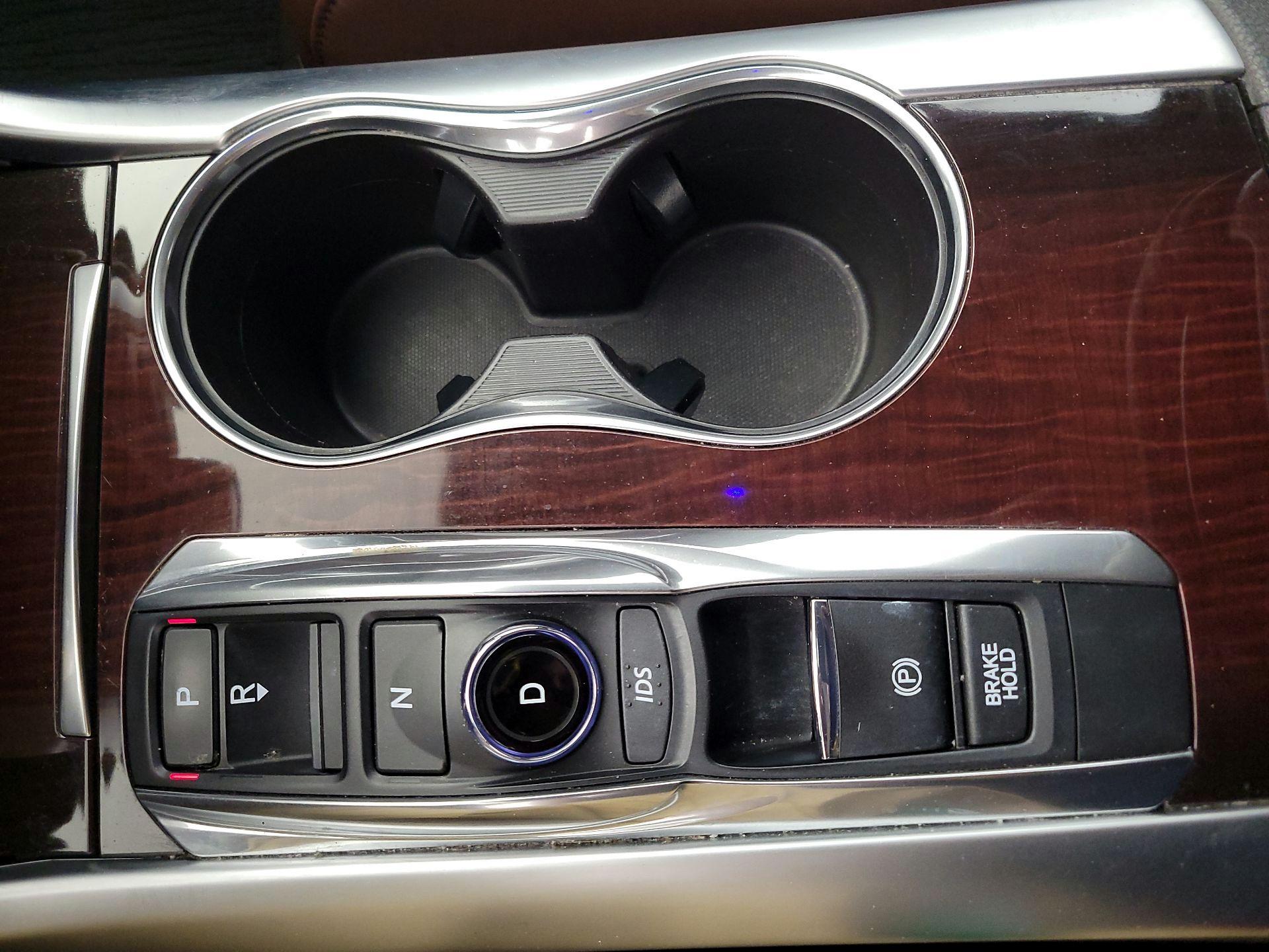 Thumbnail: 2016 Acura TLX - 18