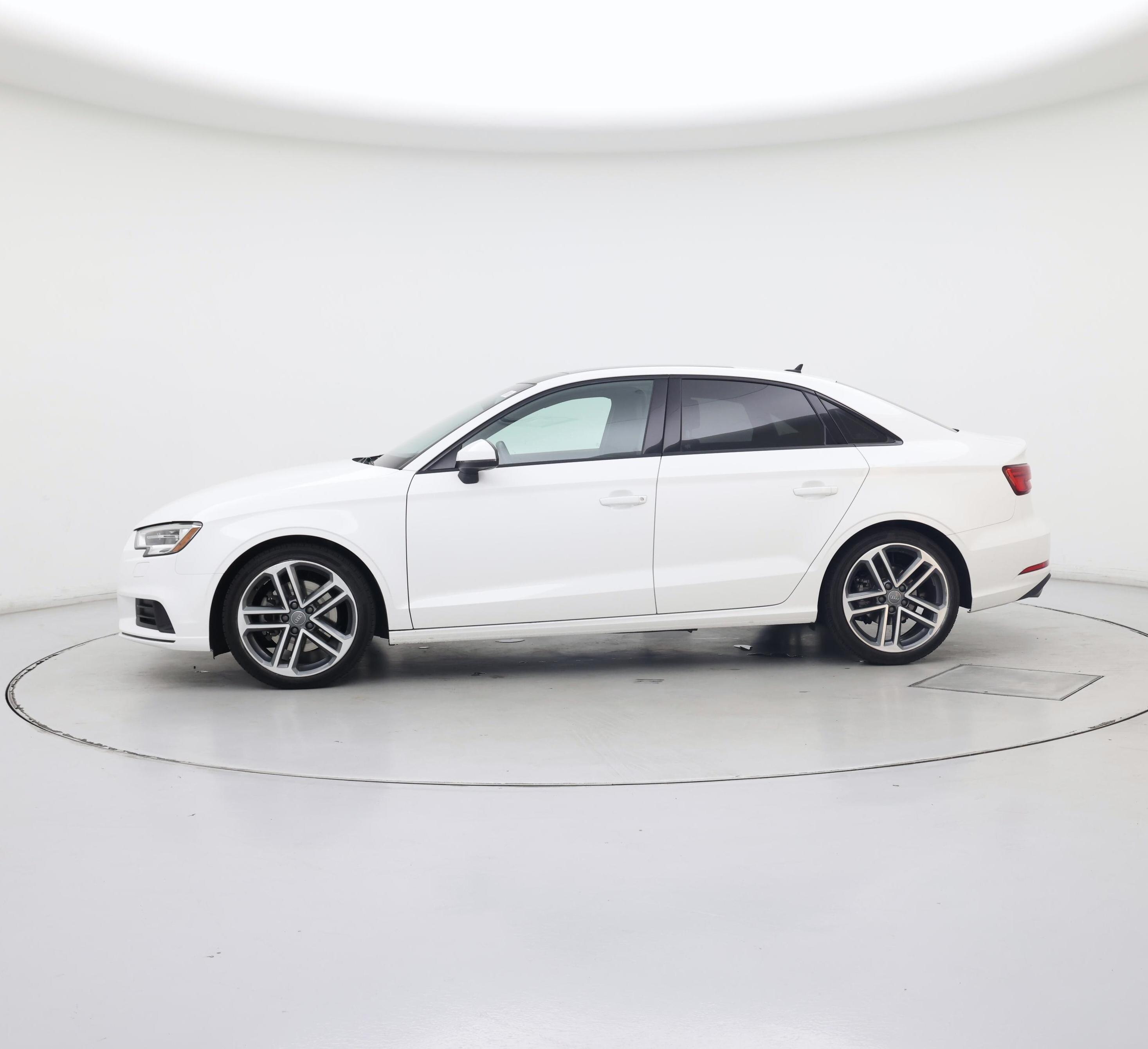 Thumbnail: 2019 Audi A3 - 3