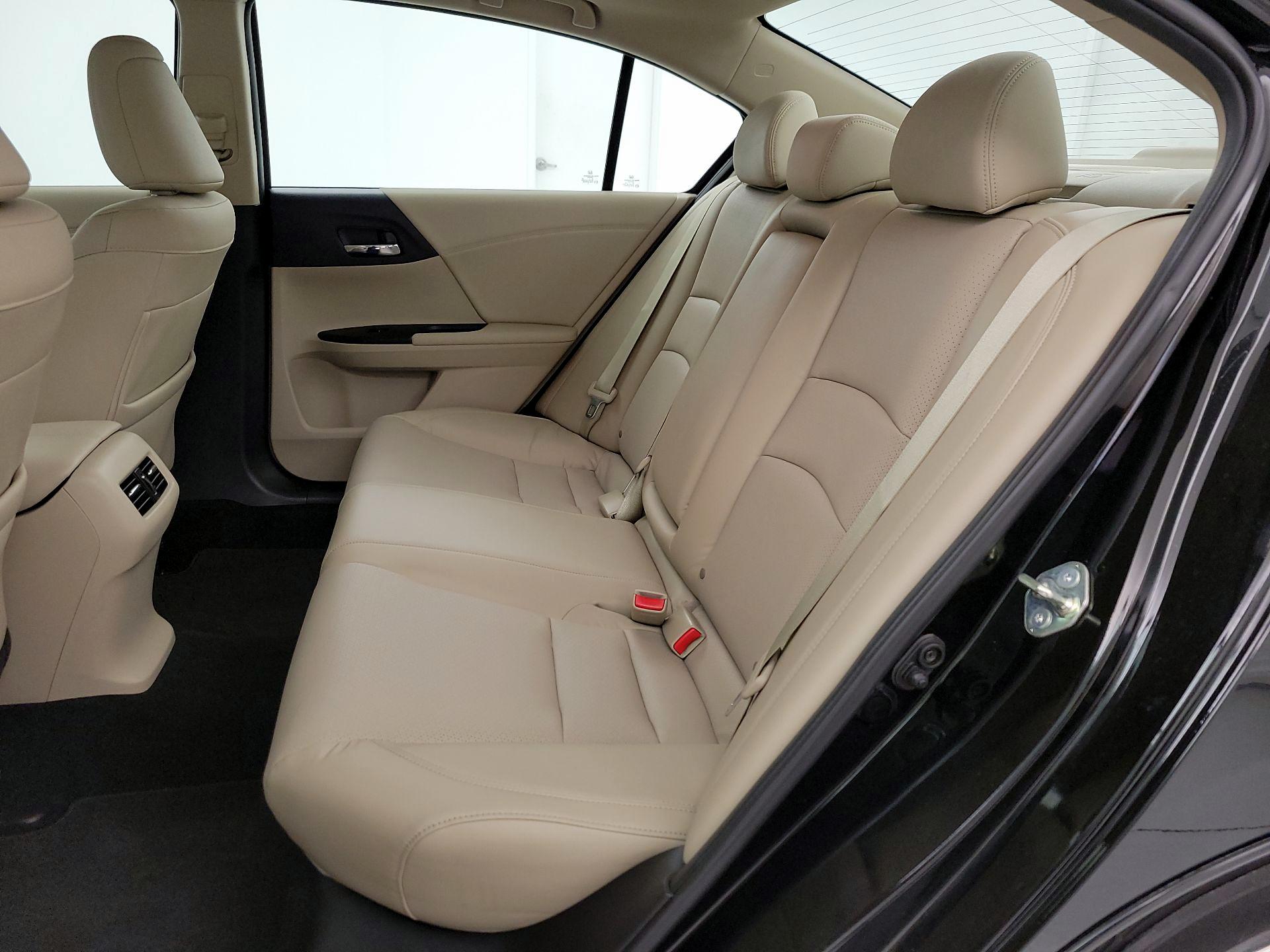 Thumbnail: 2015 Honda Accord - 20