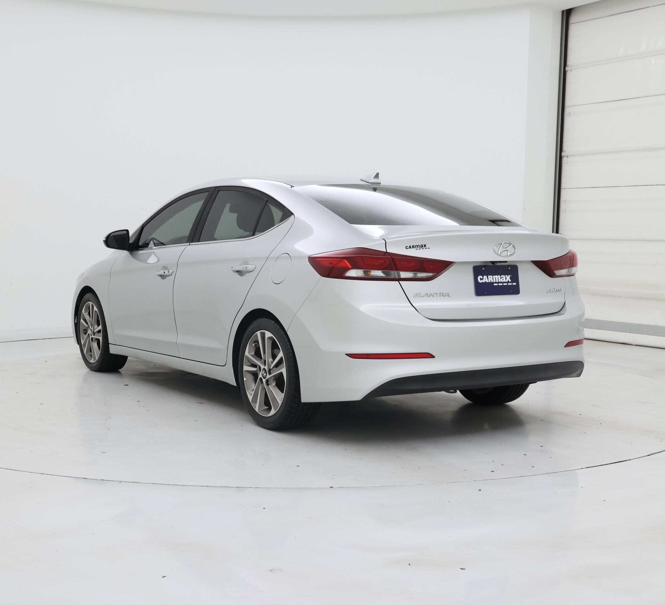 Thumbnail: 2017 Hyundai Elantra - 2