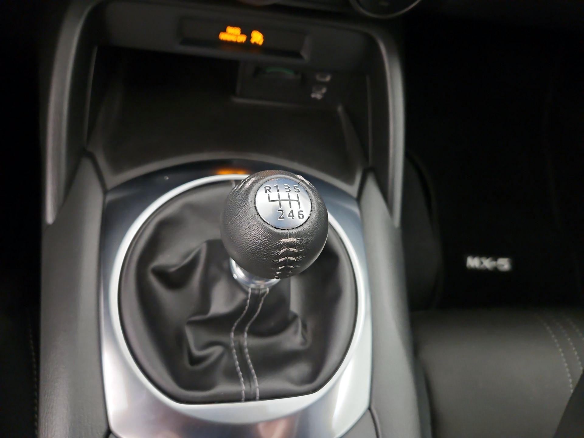 Thumbnail: 2025 Mazda MX-5 Miata - 17