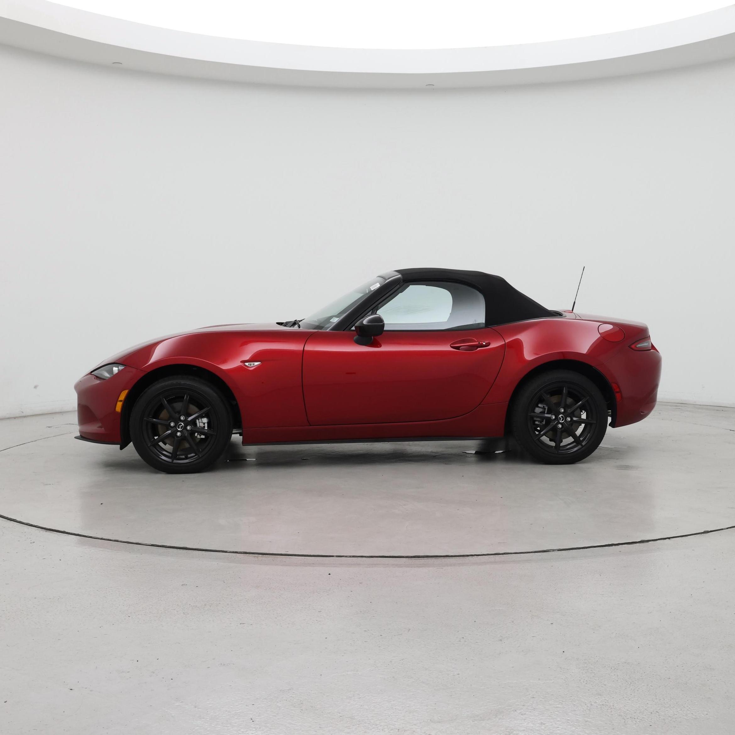 Thumbnail: 2025 Mazda MX-5 Miata - 3