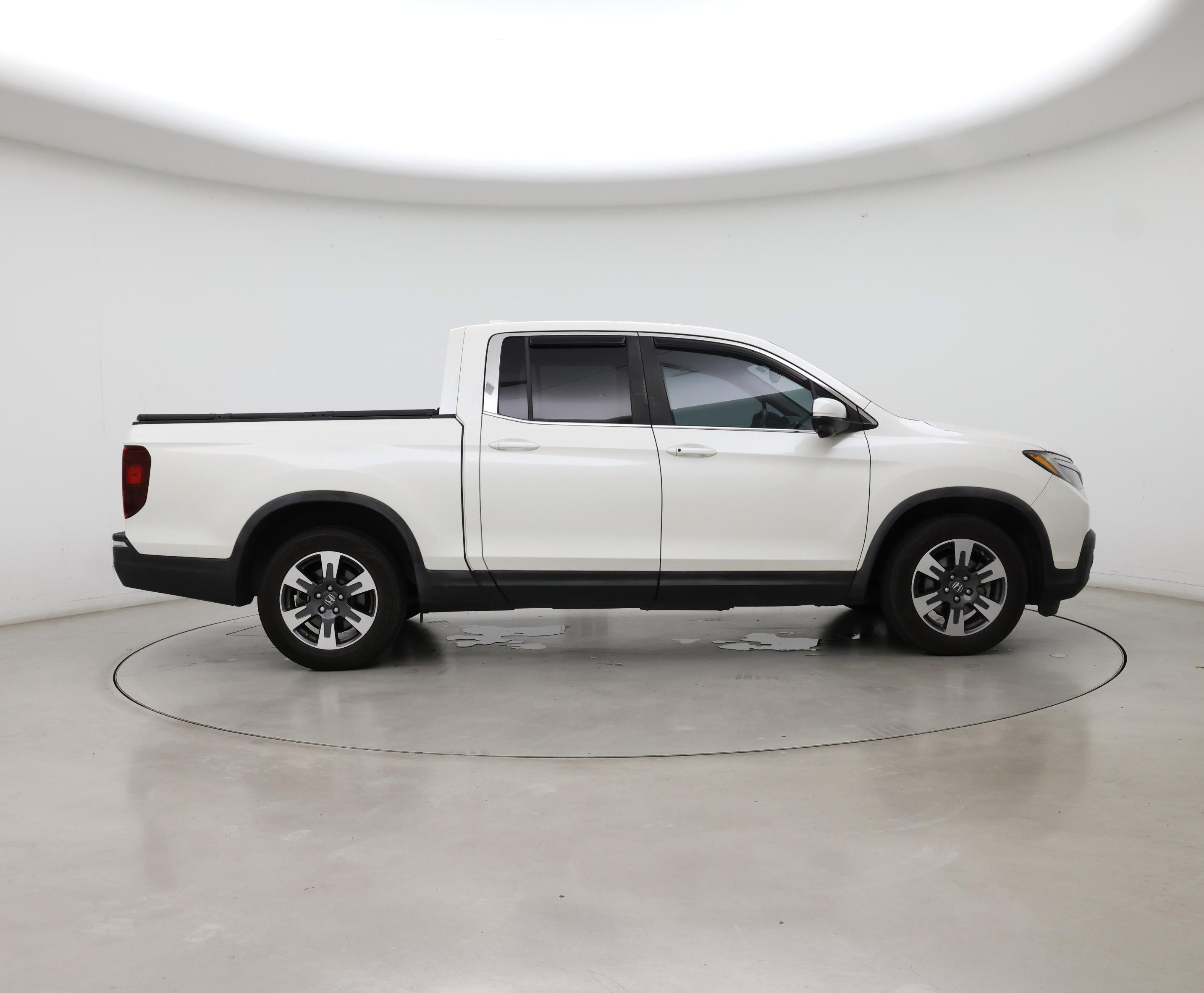 Thumbnail: 2017 Honda Ridgeline - 7