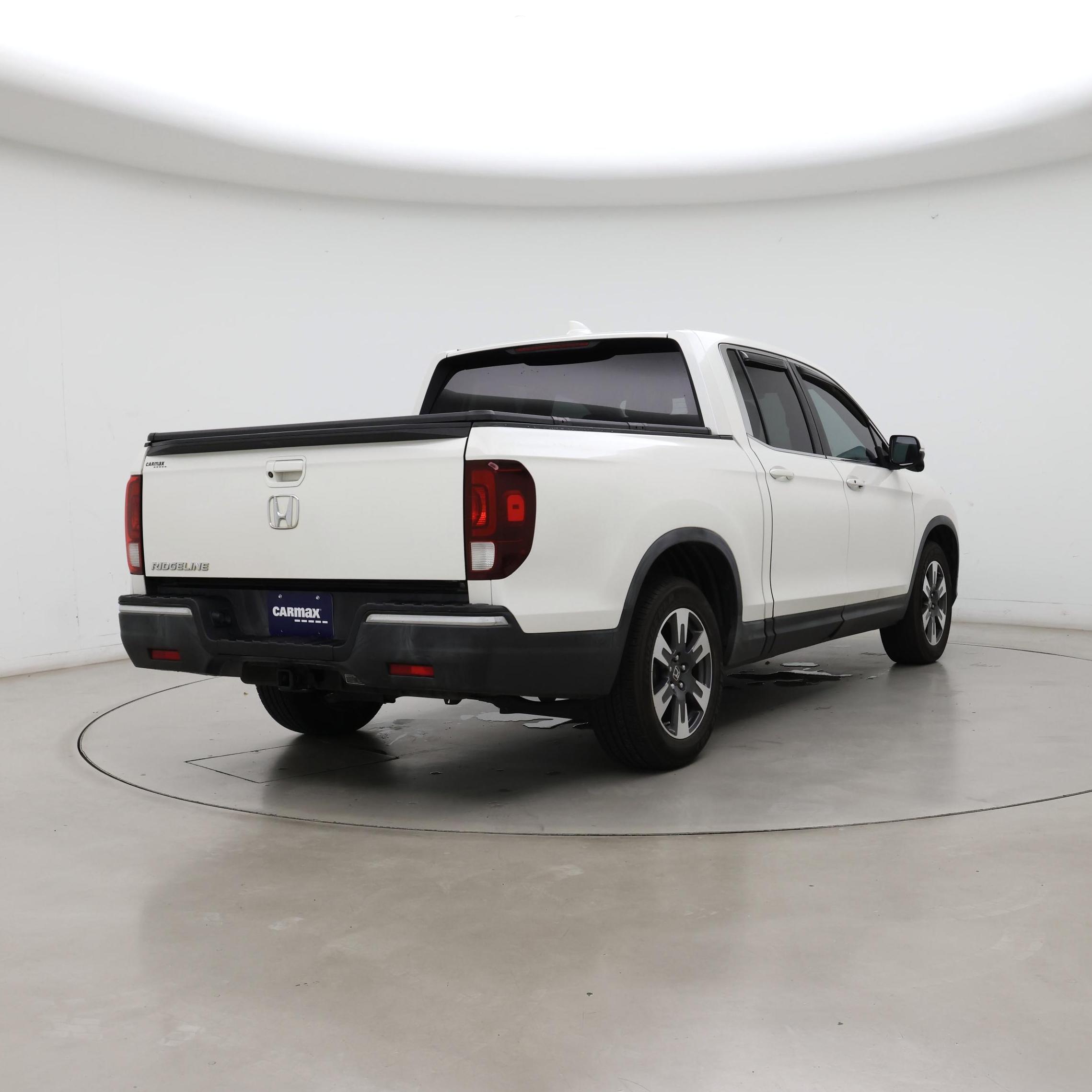 Thumbnail: 2017 Honda Ridgeline - 8