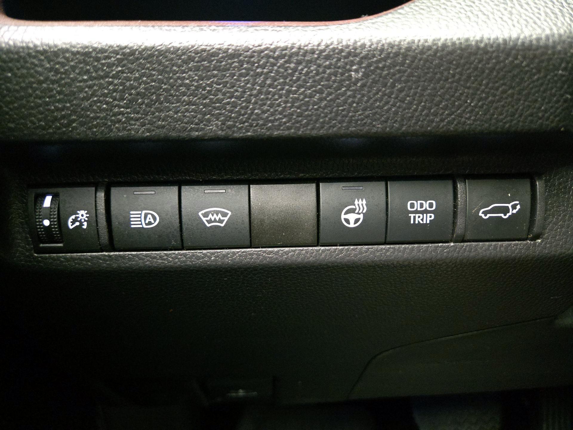 Thumbnail: 2025 Toyota RAV4 - 13